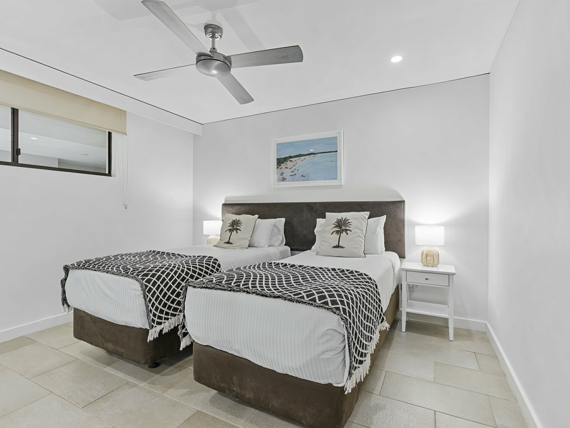 430-431/5 Triton Street — photo 12 of 28