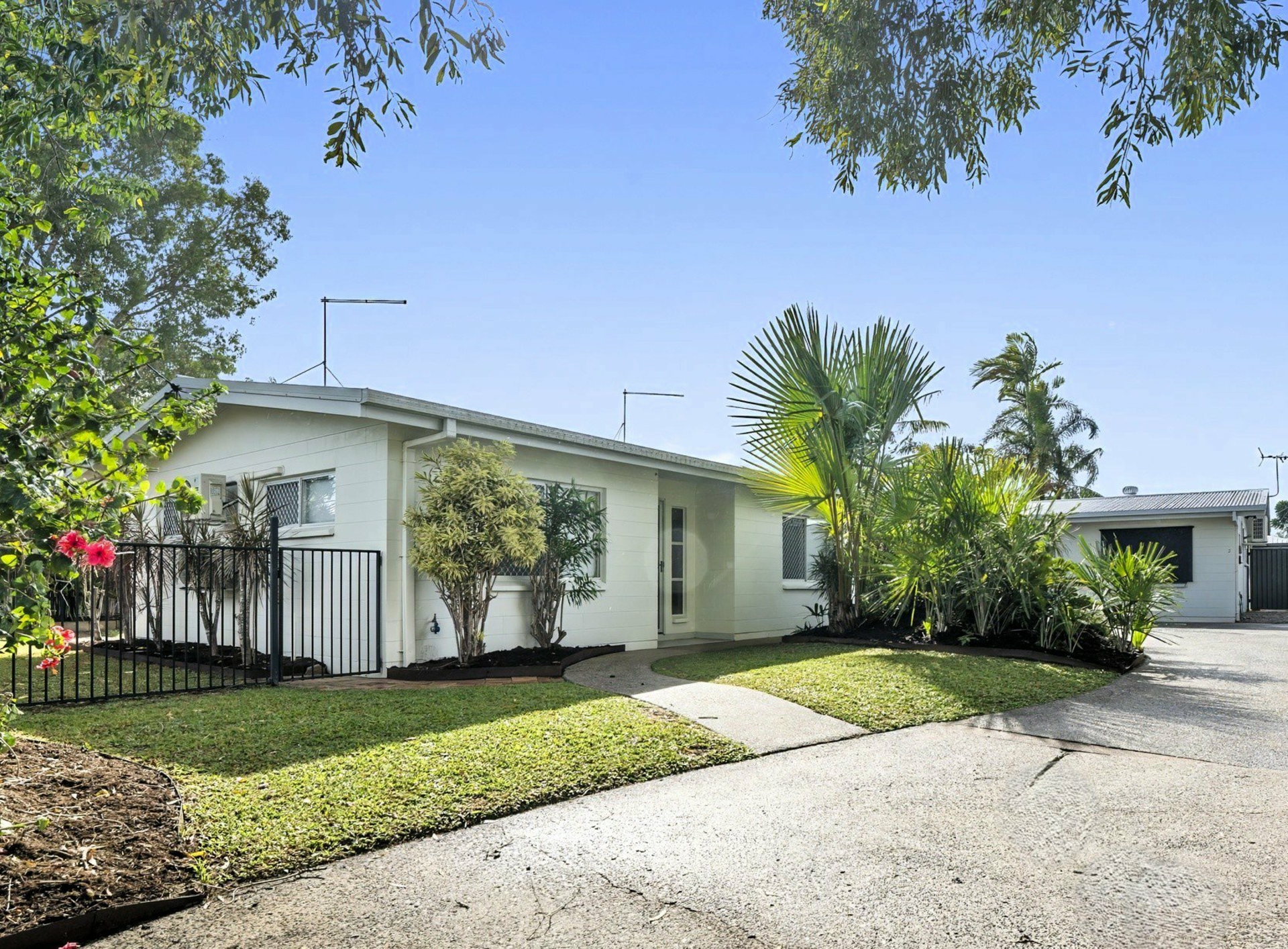 14 Almond Street — photo 5 of 25