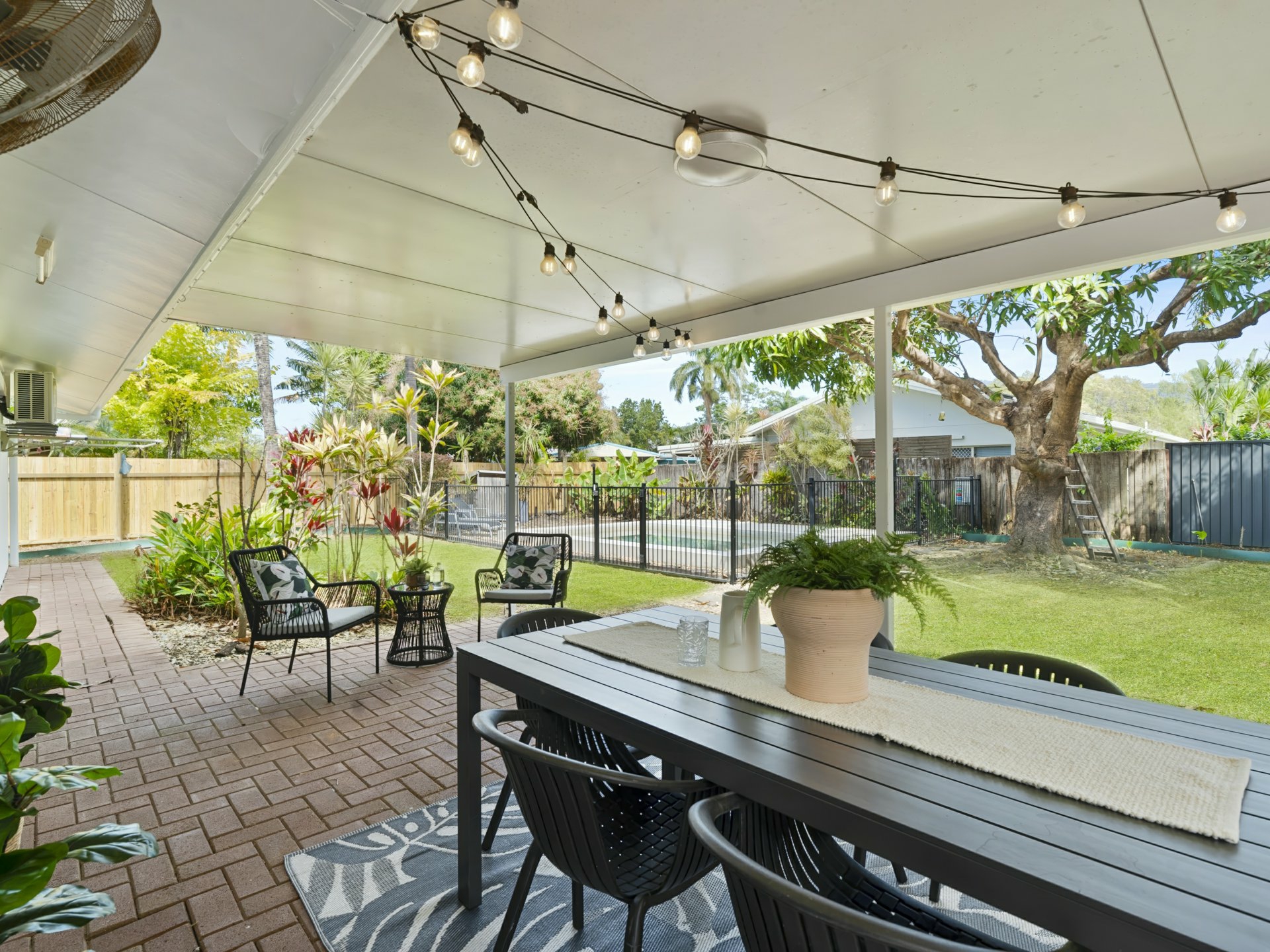 17 Strombus Avenue — photo 4 of 30