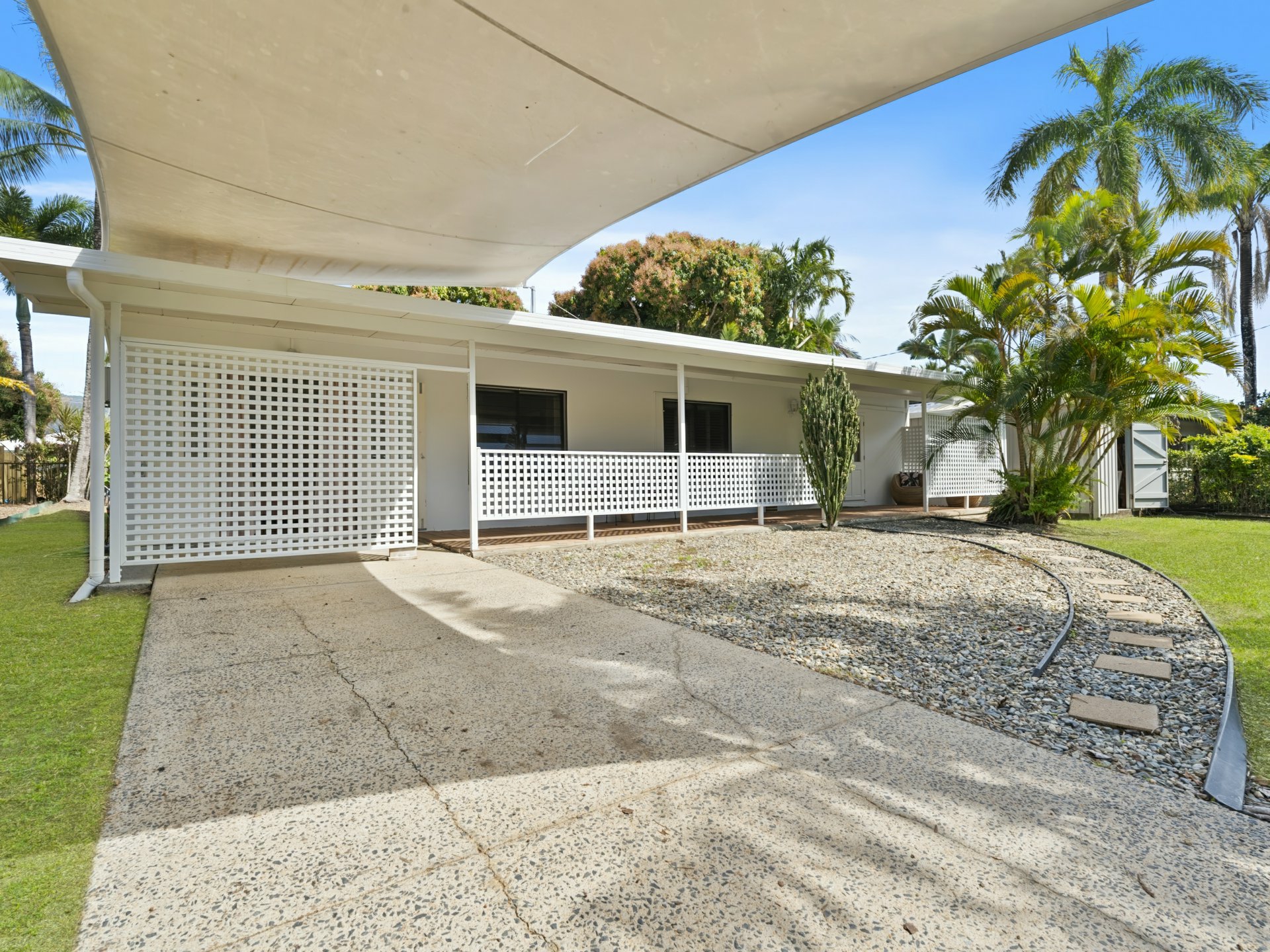 17 Strombus Avenue — photo 16 of 30