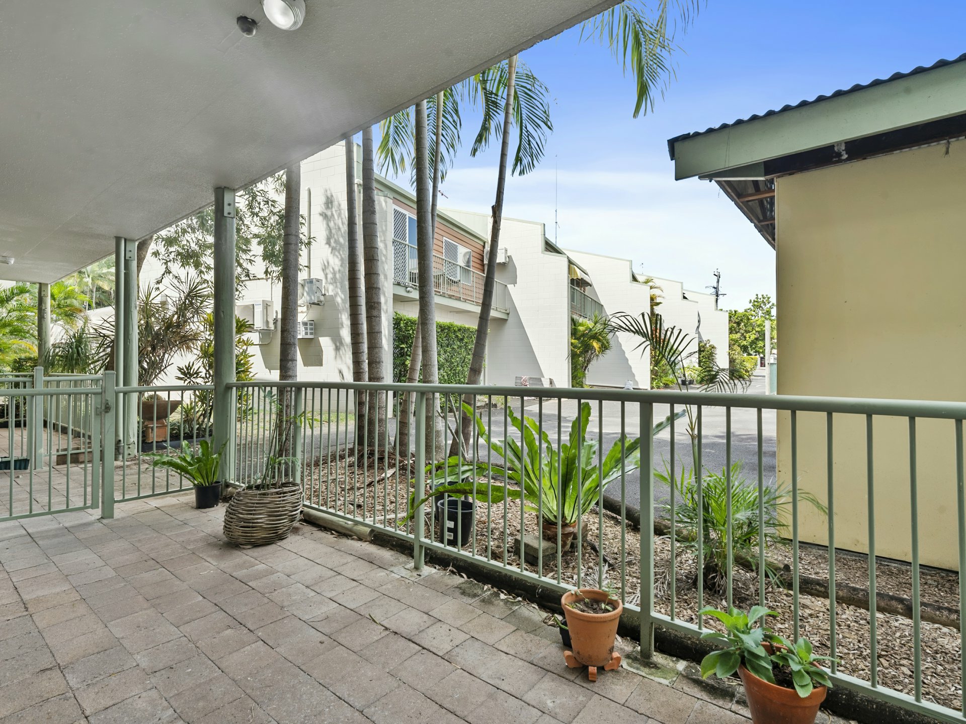 10/16-20 Rutherford Street — photo 10 of 17