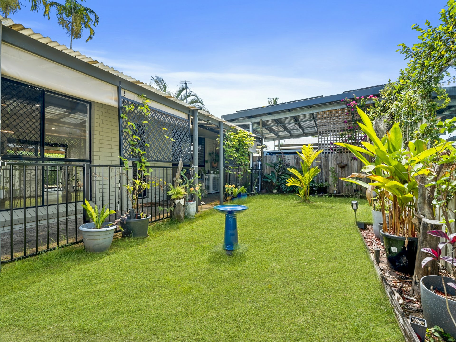 1 Saffron Close — photo 10 of 30