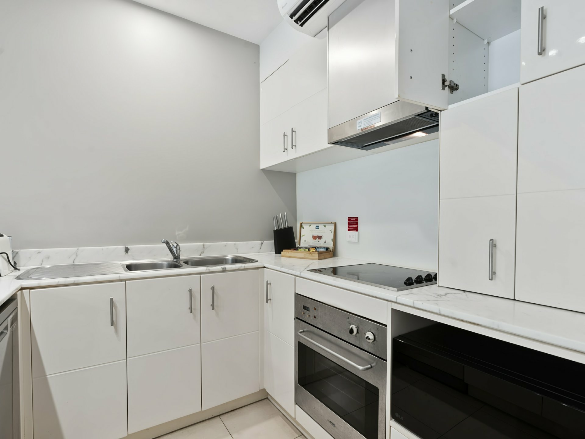 6223-6224/123-127 Williams Esplanade — photo 9 of 30