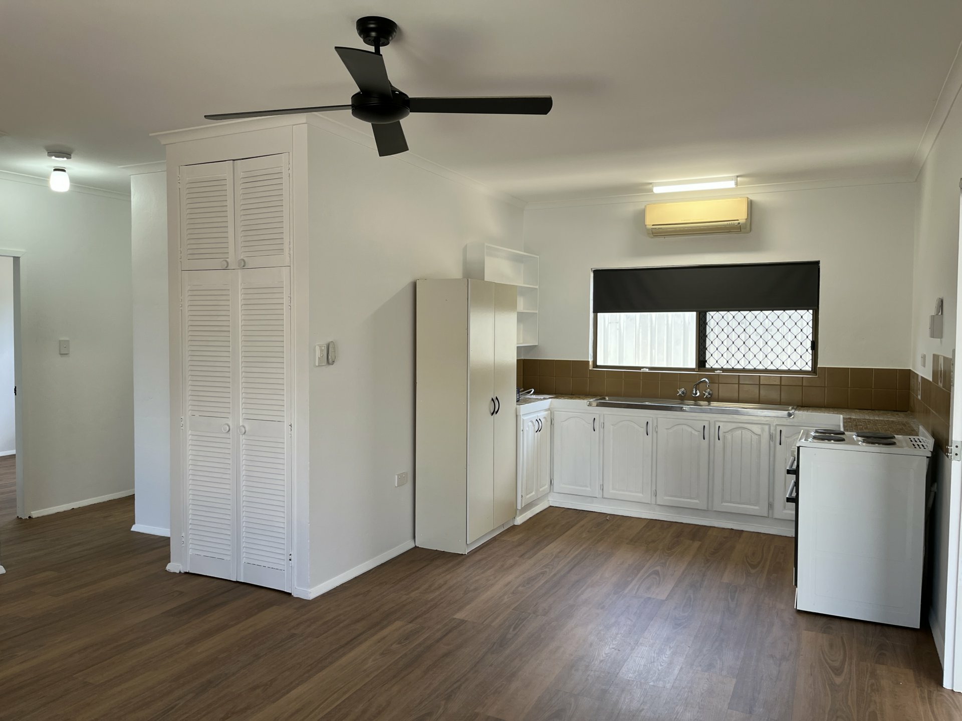 2/53 Morgan Street — photo 3 of 10