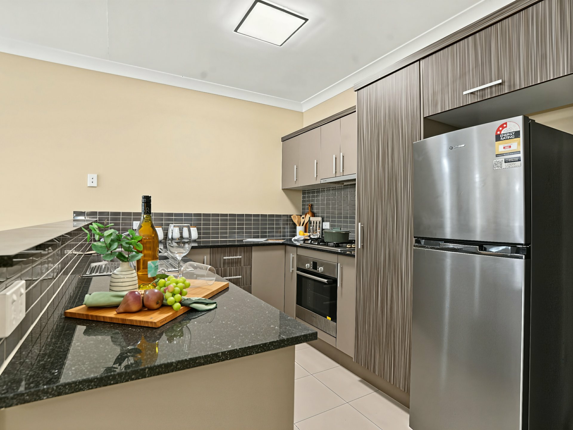 744/12-21 Gregory Street — photo 8 of 21