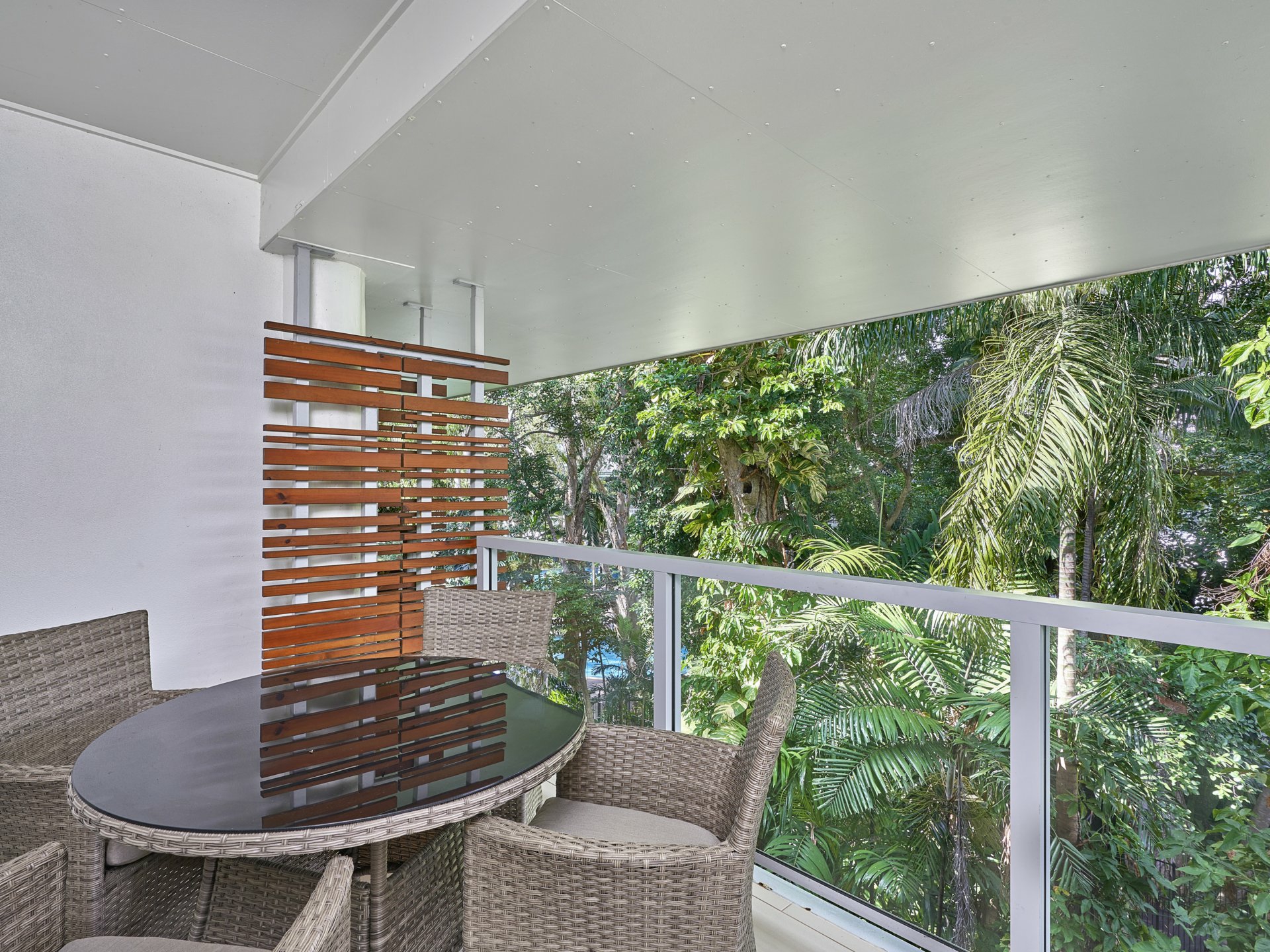4402/2-22 Vievers Rd — photo from LJ Hooker Cairns Beaches