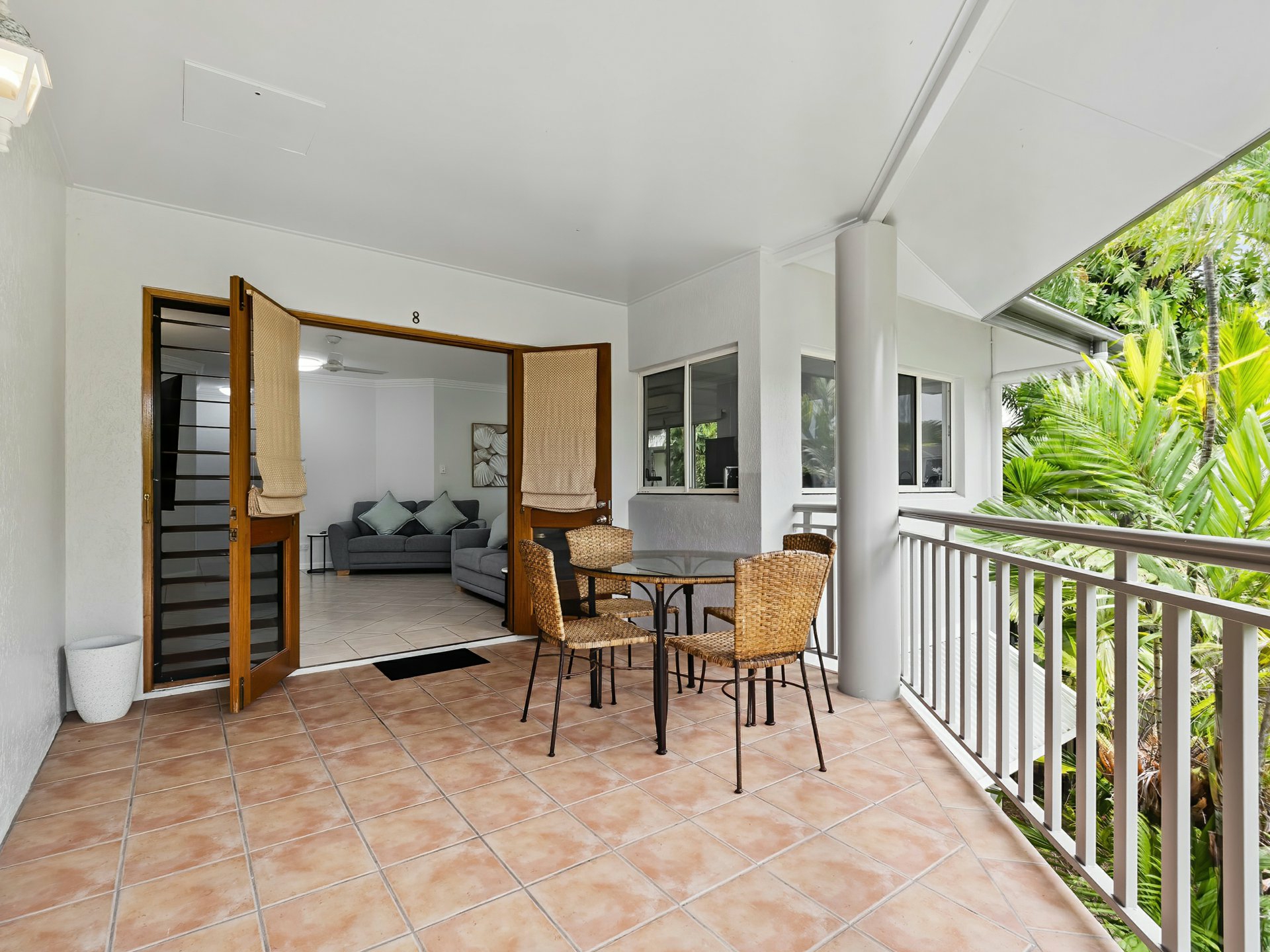 8/30 Oliva St — photo 10 of 11