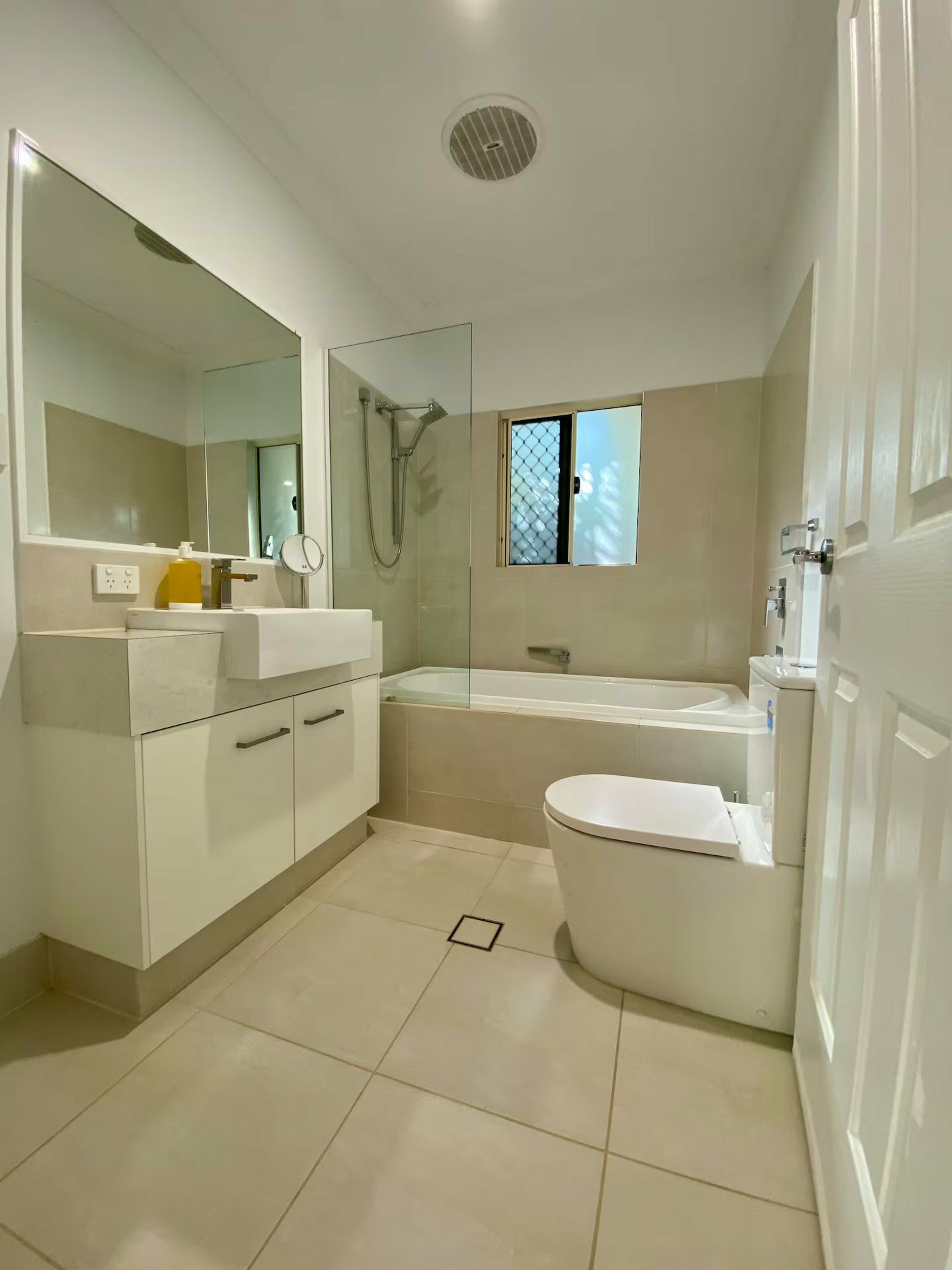 192/7B Savaii Close — photo 8 of 13