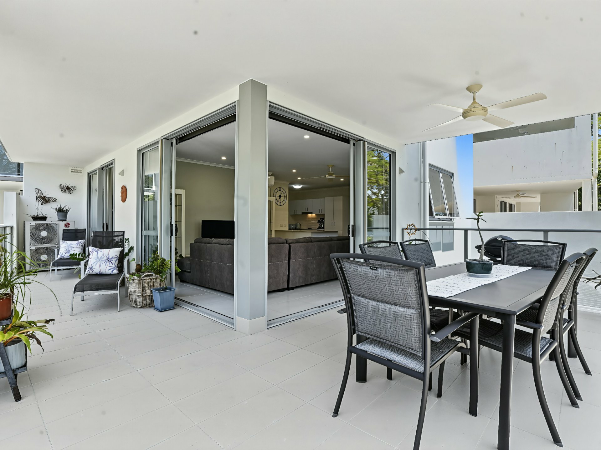 1/6-10 Wattle Street — photo 9 of 27