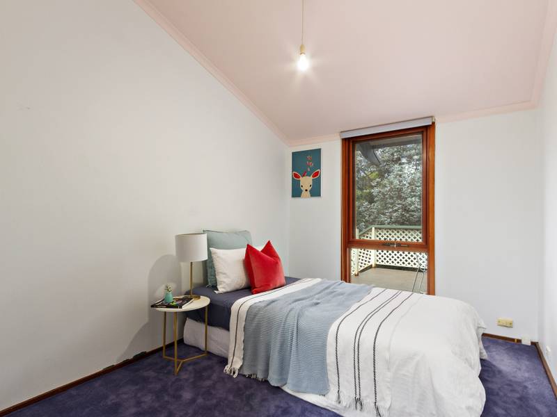 9 Loder Place, KAMBAH