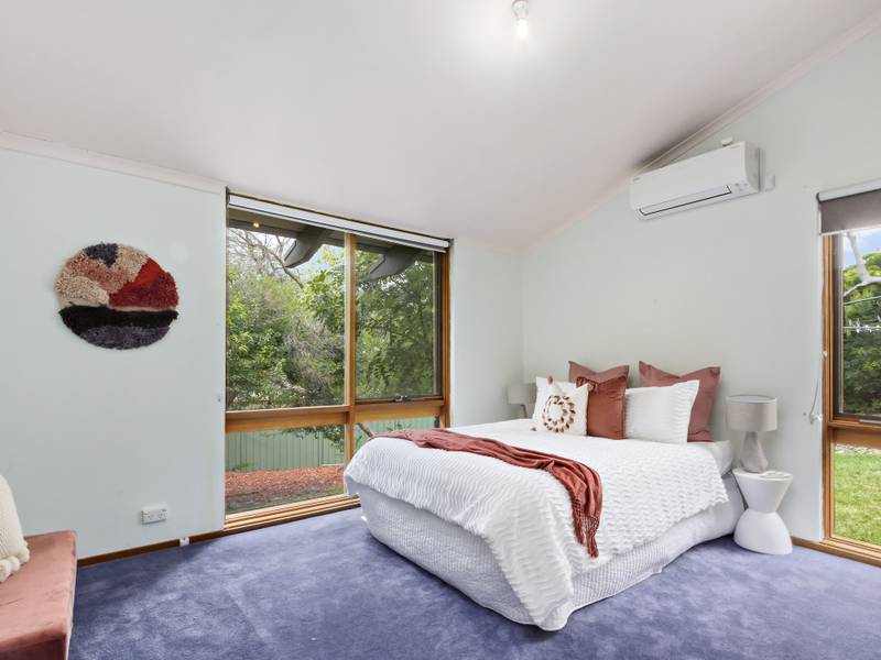 9 Loder Place, KAMBAH