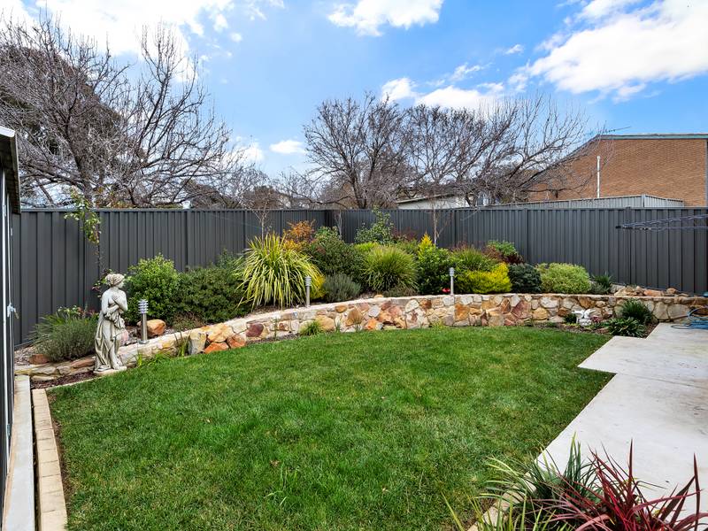 26 Carpenter Close, CALWELL