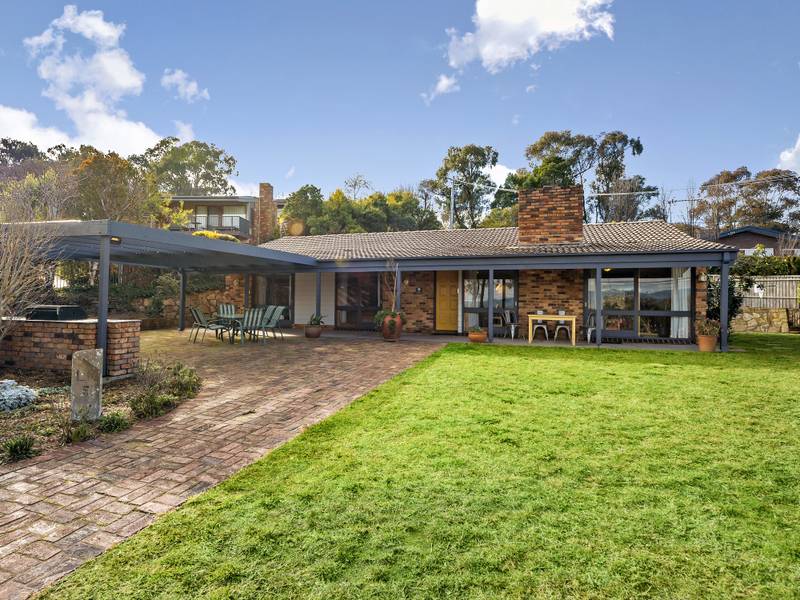16 Adamson Crescent Wanniassa ACT