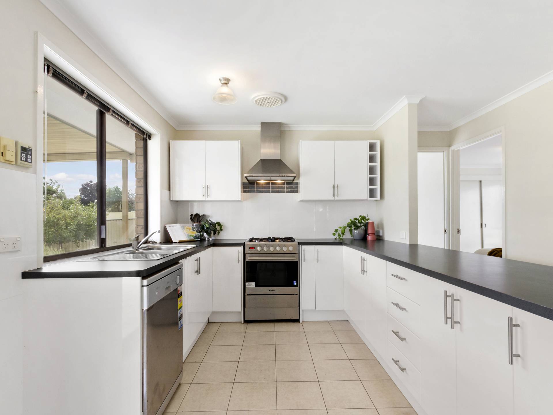 118 Louisa Lawson Crescent Gilmore ACT