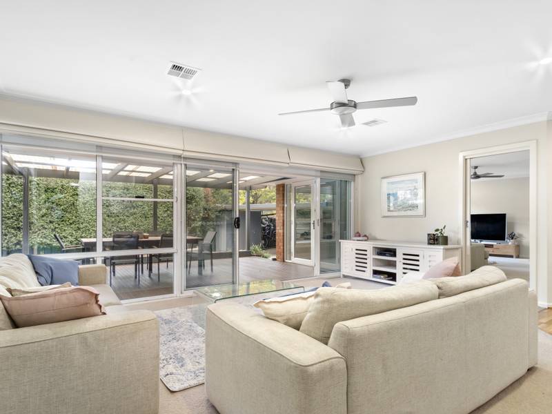 33 Melba Street, DOWNER