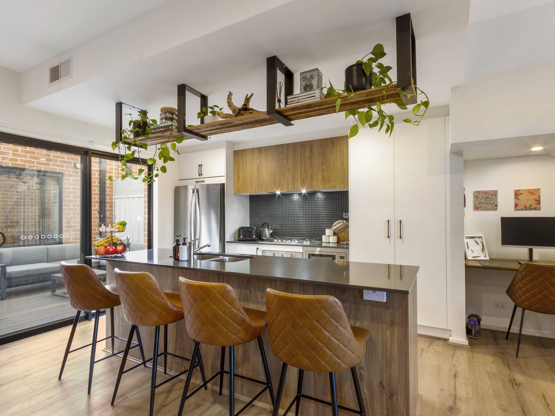 7/1 Rowland Rees Crescent, GREENWAY