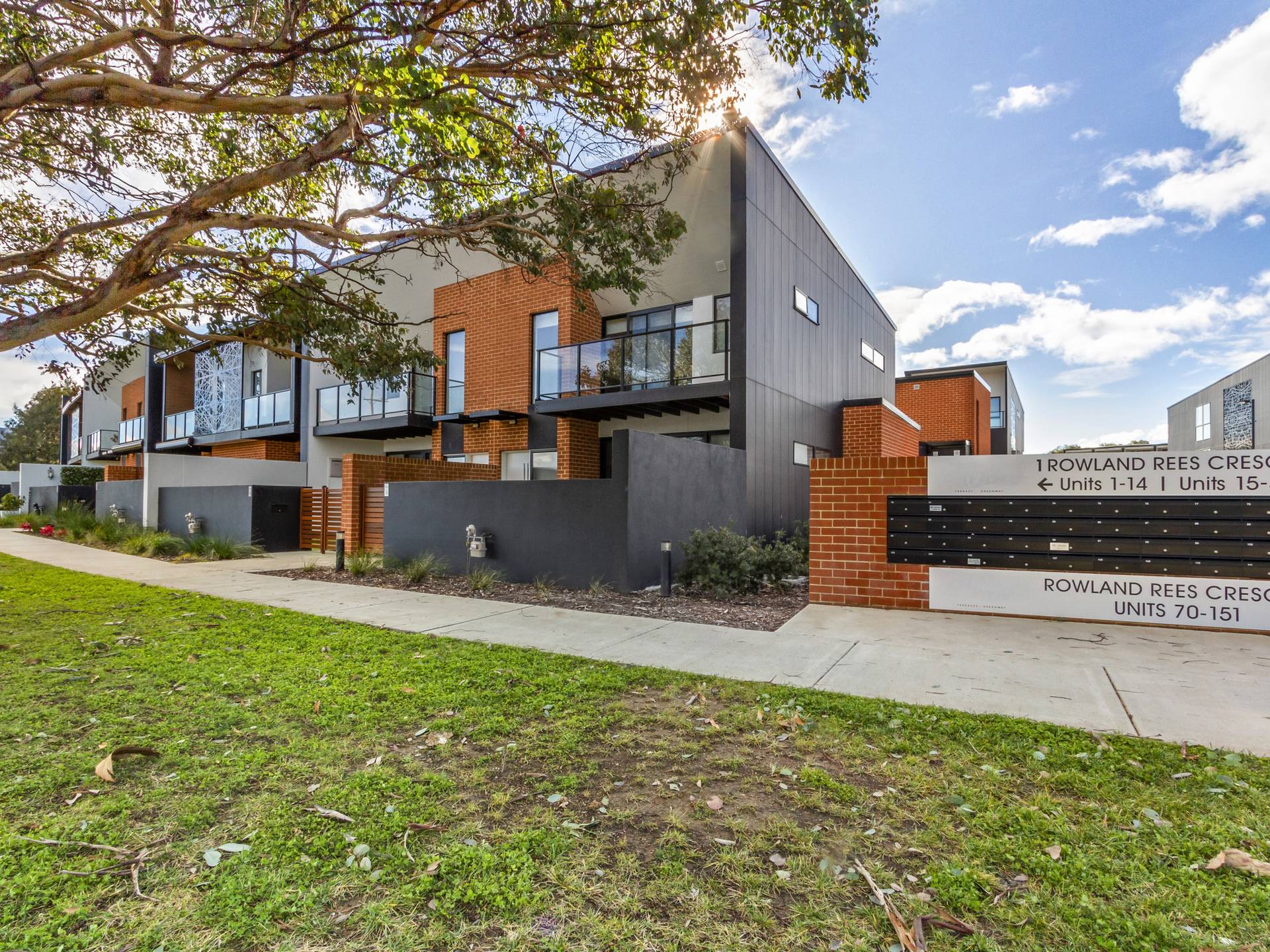 7/1 Rowland Rees Crescent, GREENWAY