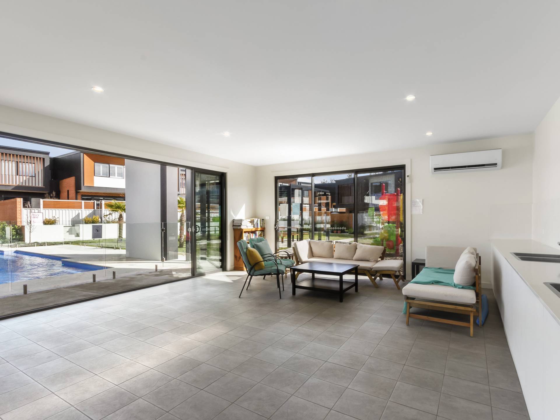 7/1 Rowland Rees Crescent, GREENWAY