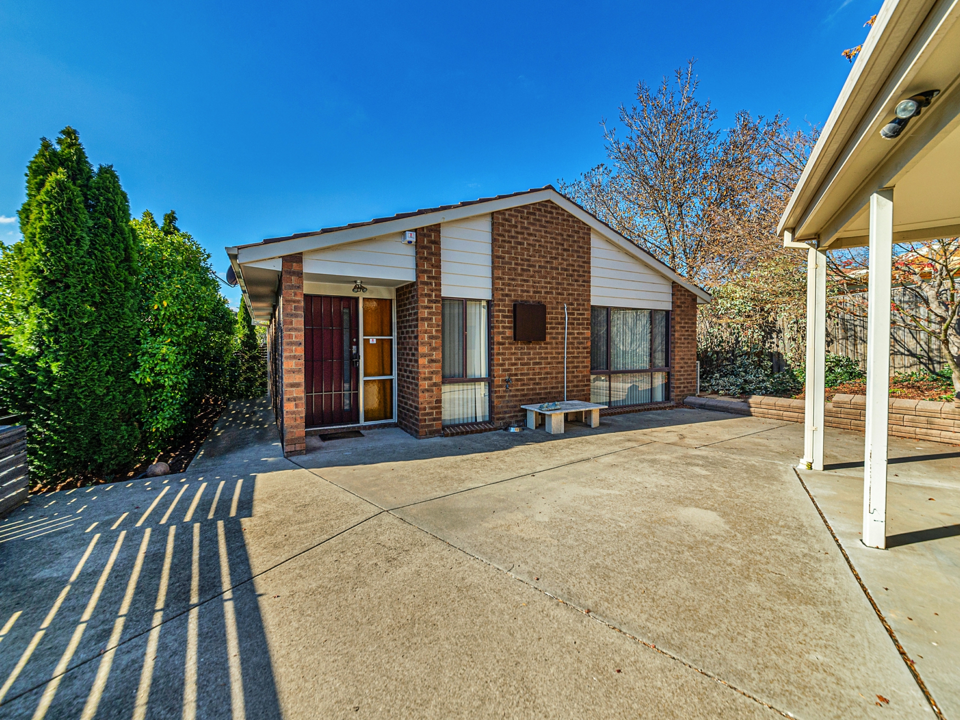 10A Langlands Close, Calwell