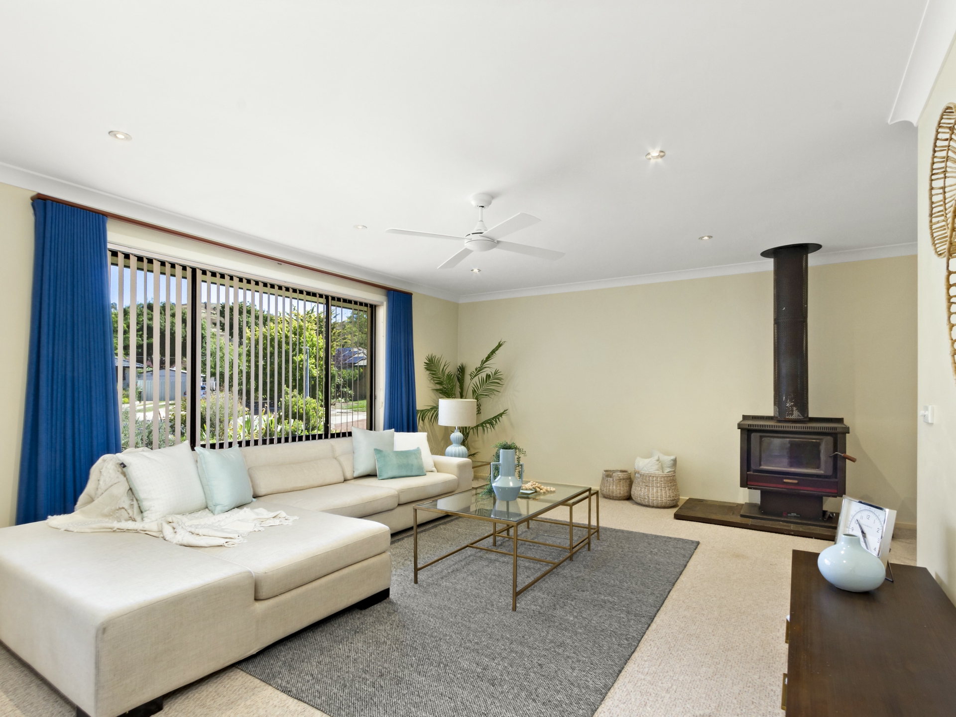 2 Ind Place, KAMBAH