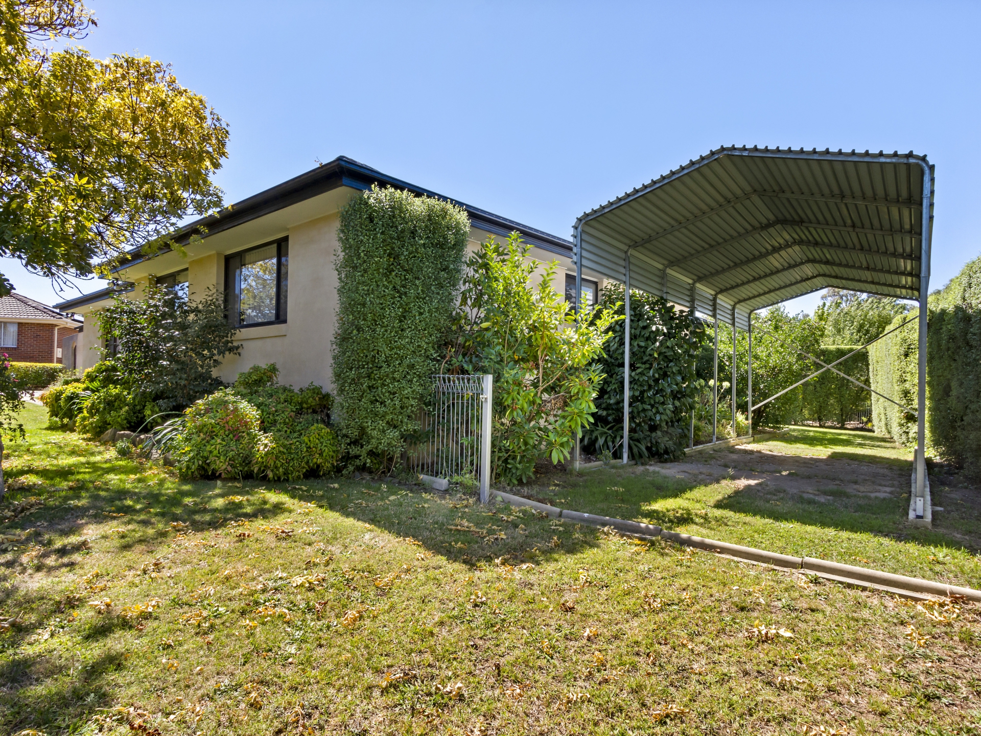2 Ind Place, KAMBAH