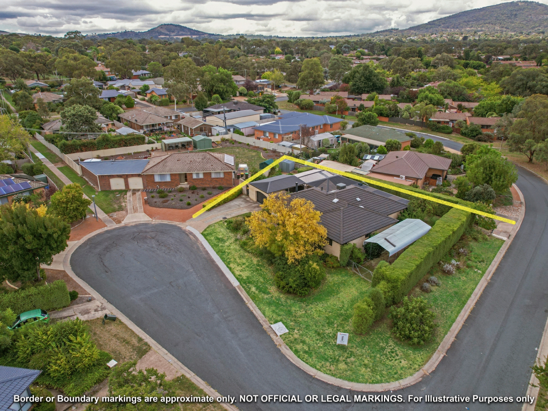 2 Ind Place, KAMBAH