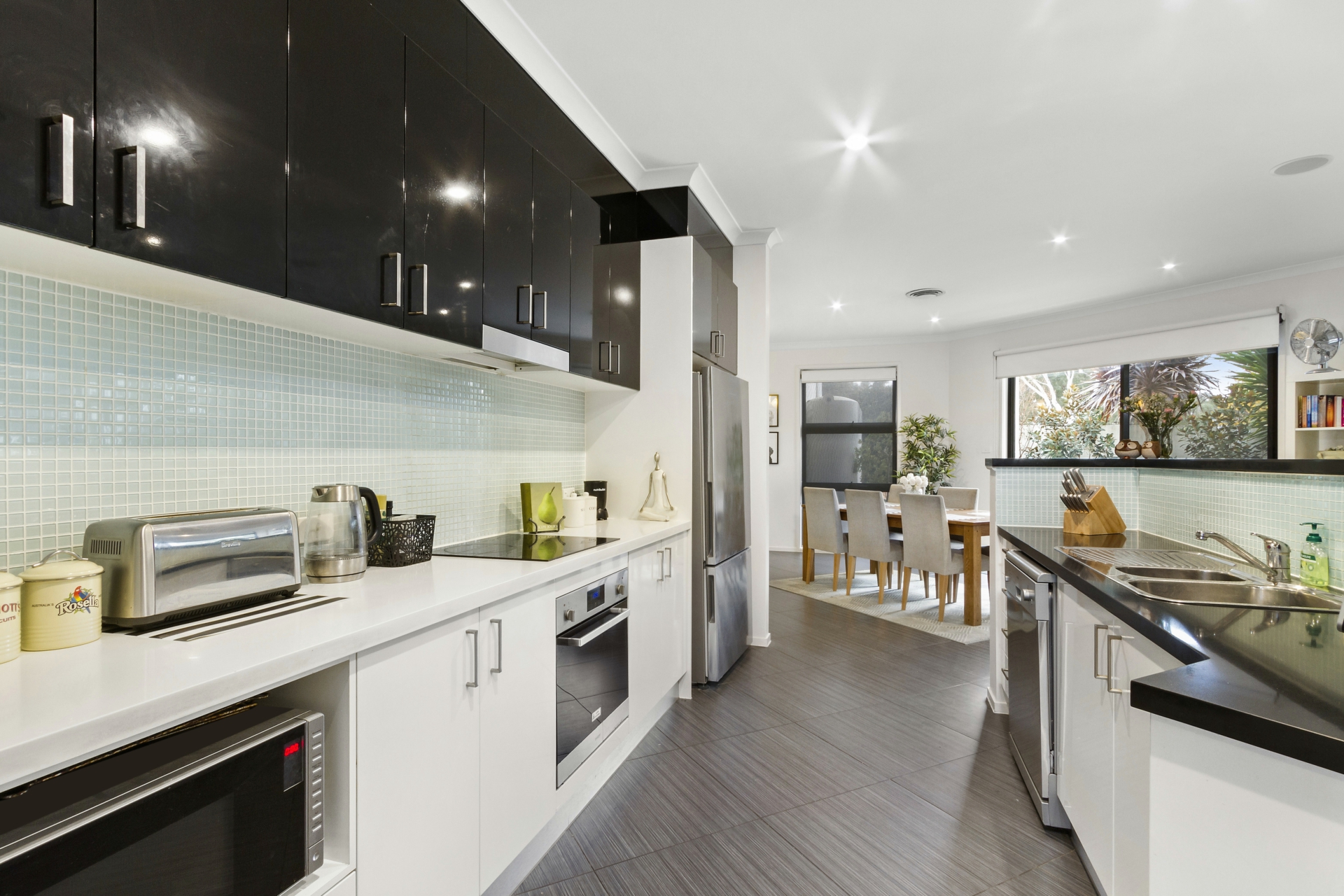 12/10 Helpmann Street, BONYTHON