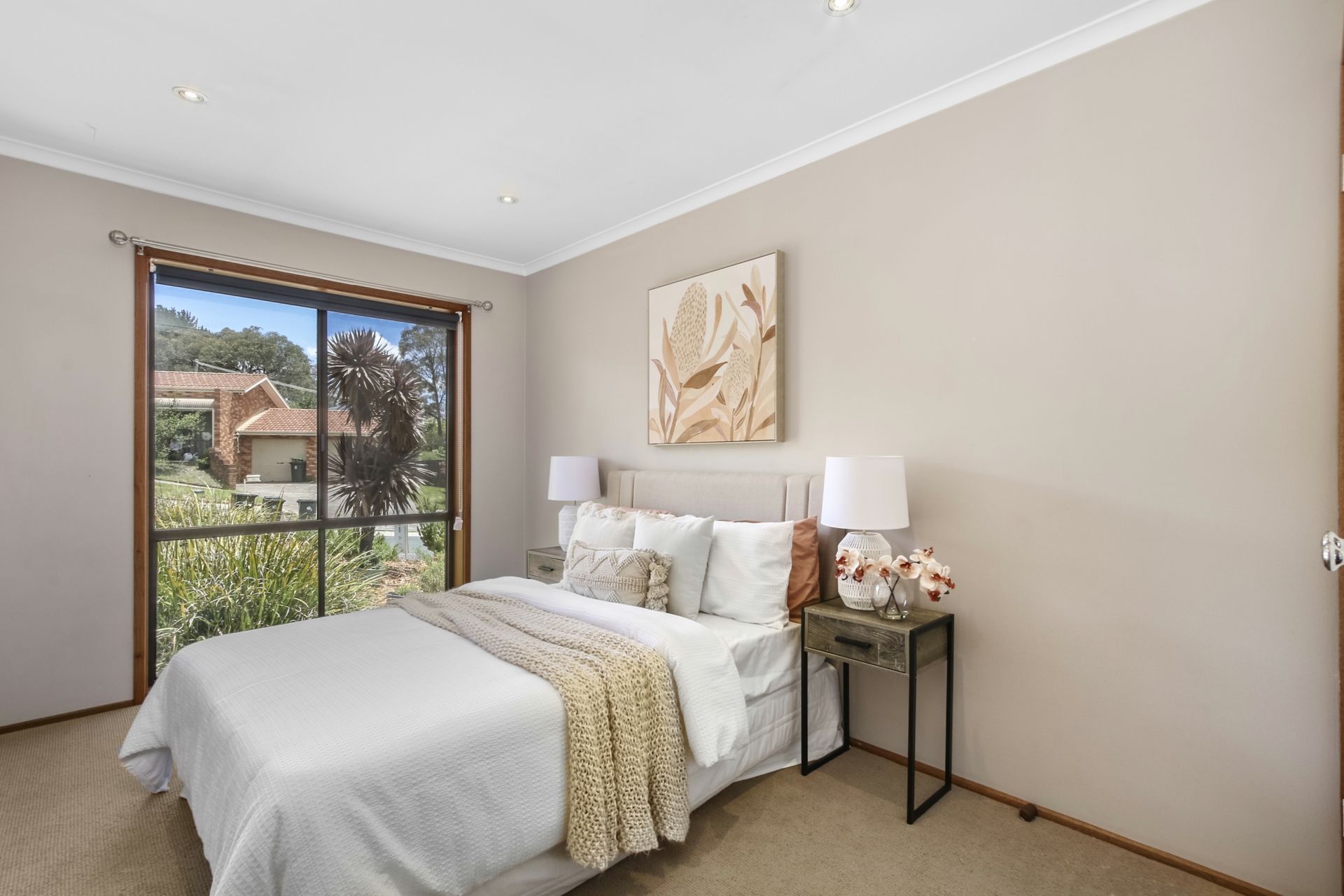 13 Hadleigh Circuit Isabella Plains ACT Property Details LJ Hooker