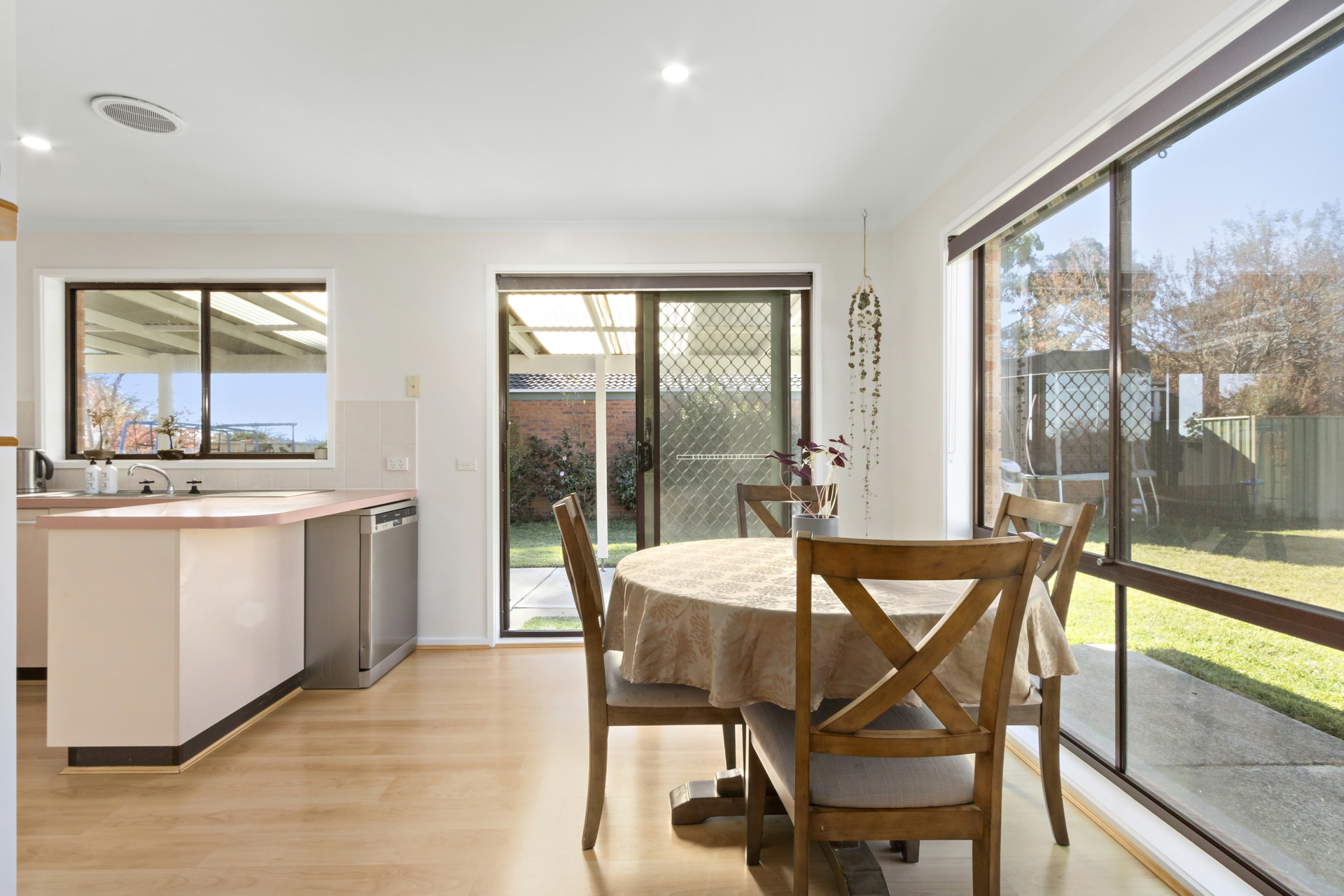 22 Ironbark Crescent, BANKS