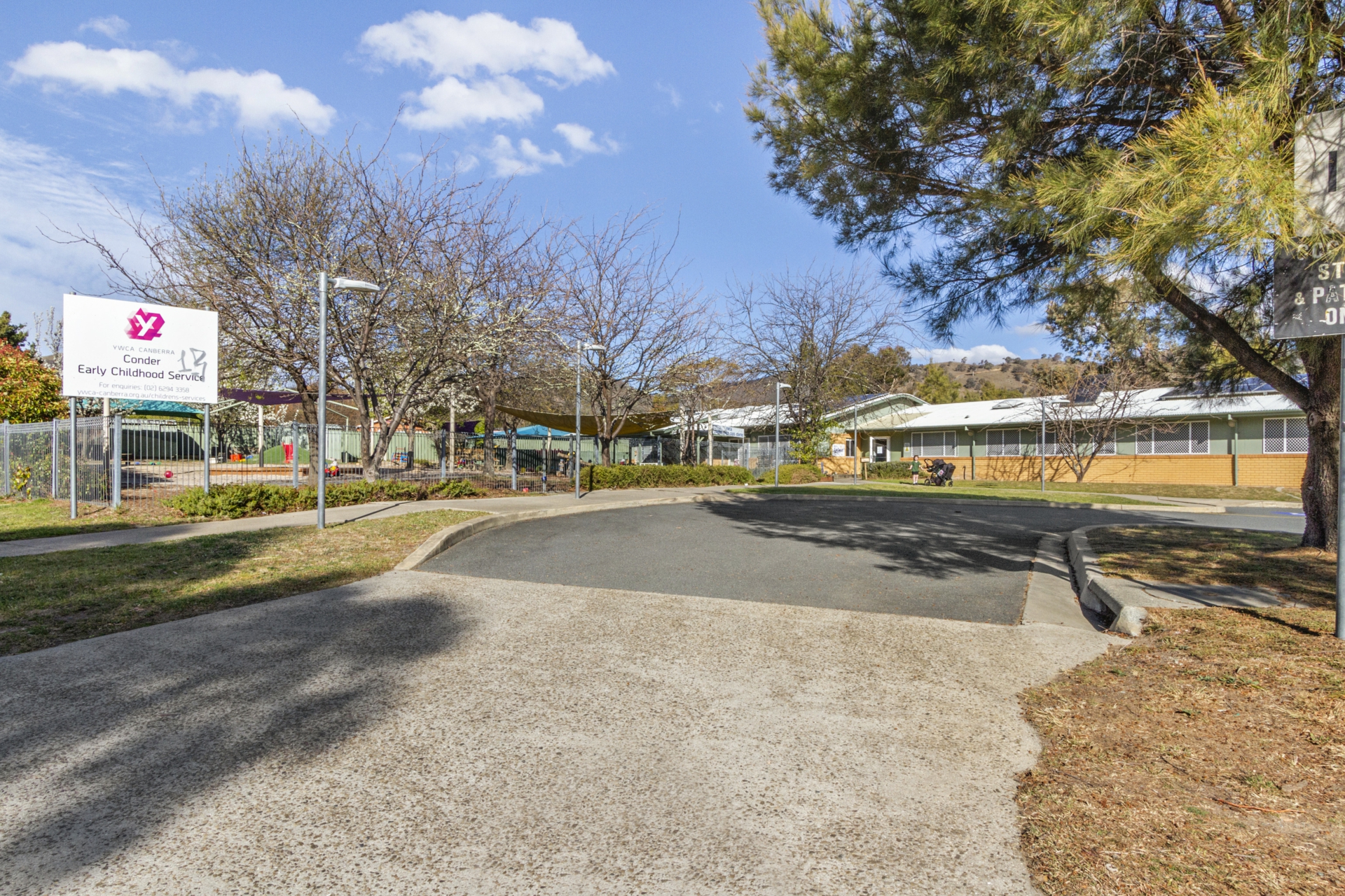 22 Ironbark Crescent, BANKS