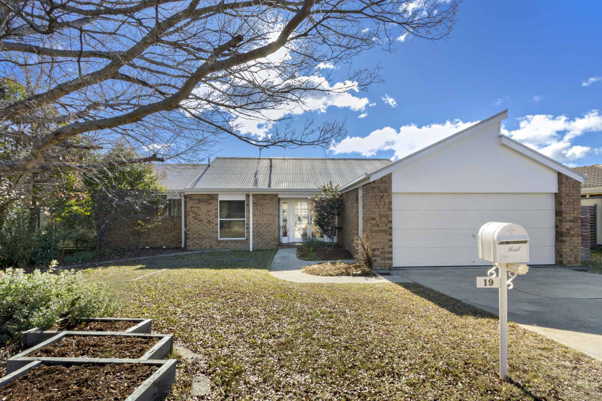 19 Hingston Close, BONYTHON