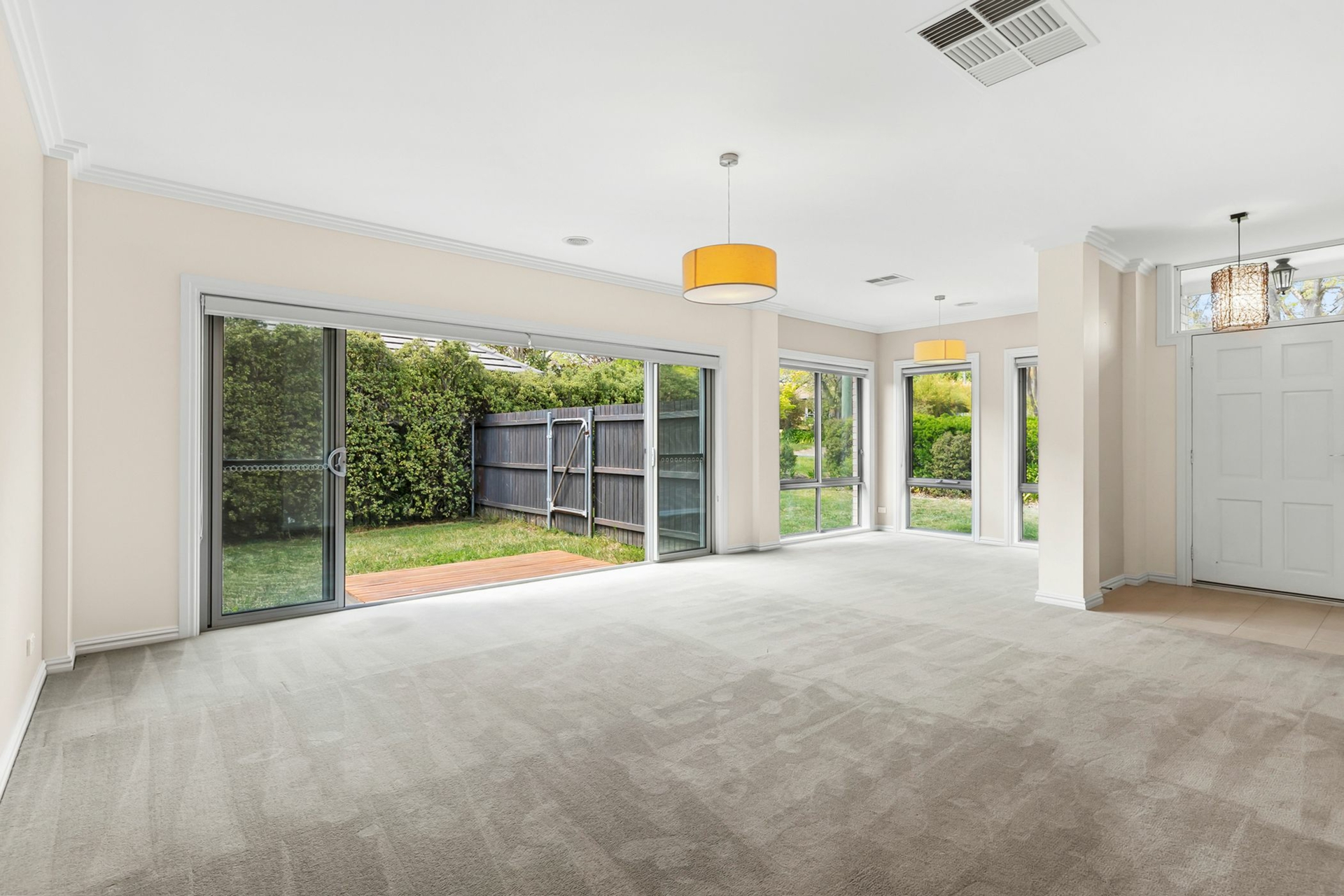 18 Barron Street, DEAKIN