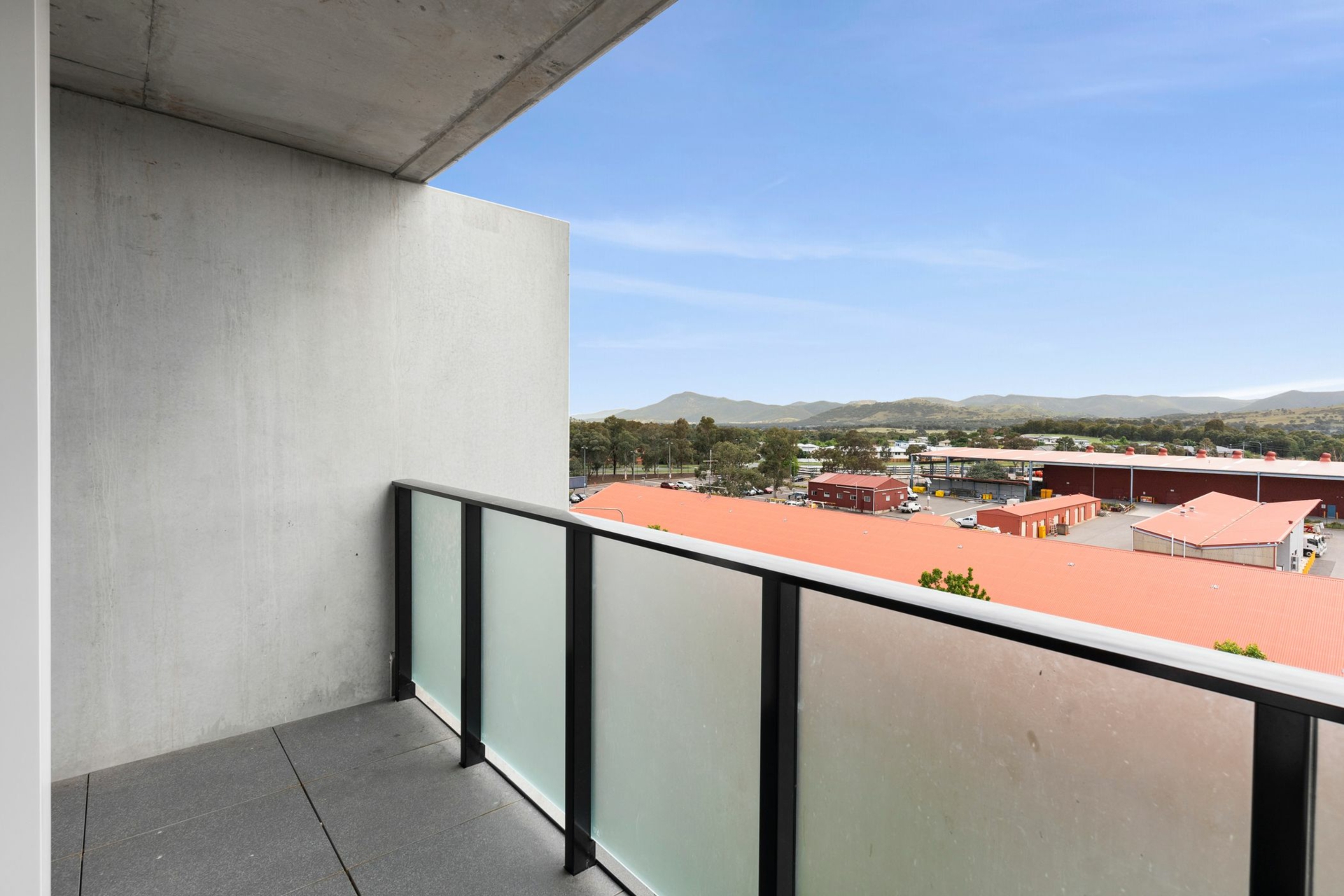 521/335 Anketell Street, GREENWAY