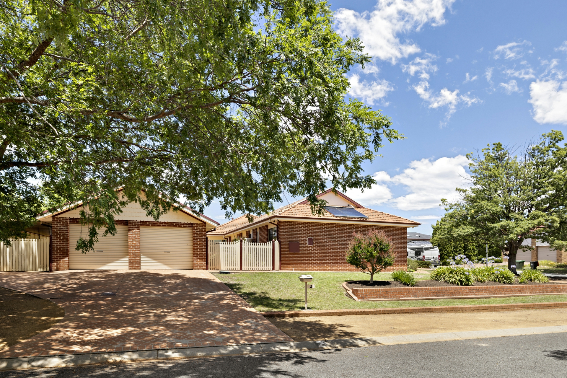 2 Merv Waite Street, GORDON