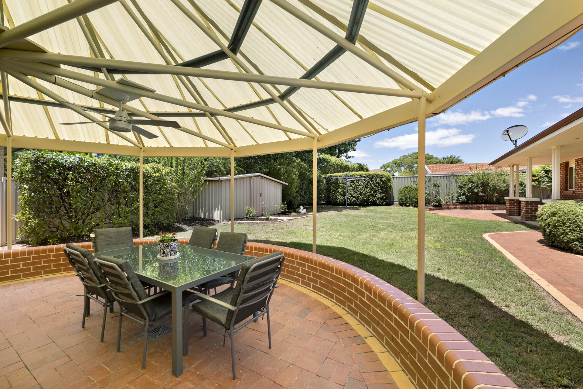 2 Merv Waite Street, GORDON