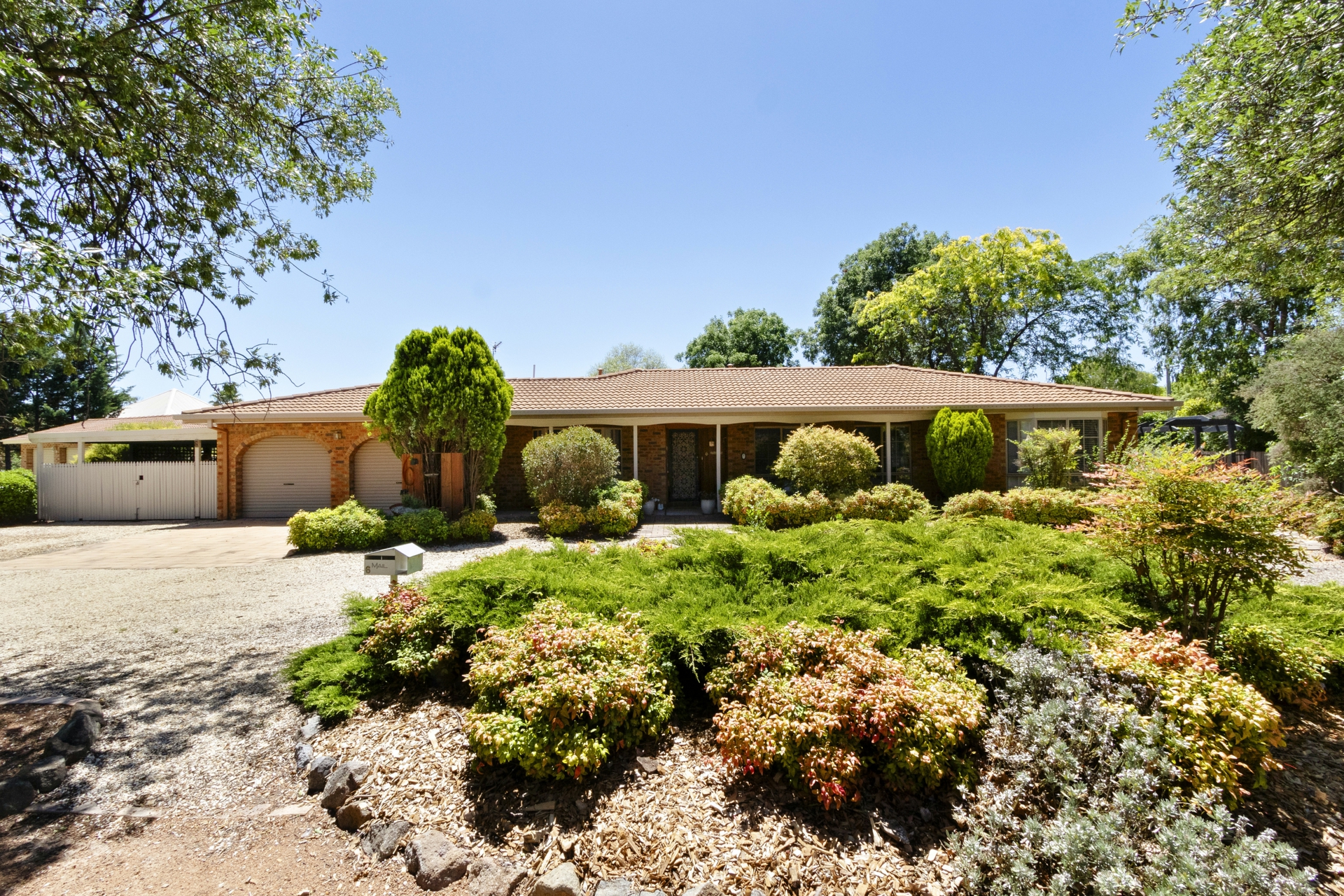 6 Porteous Crescent, THEODORE