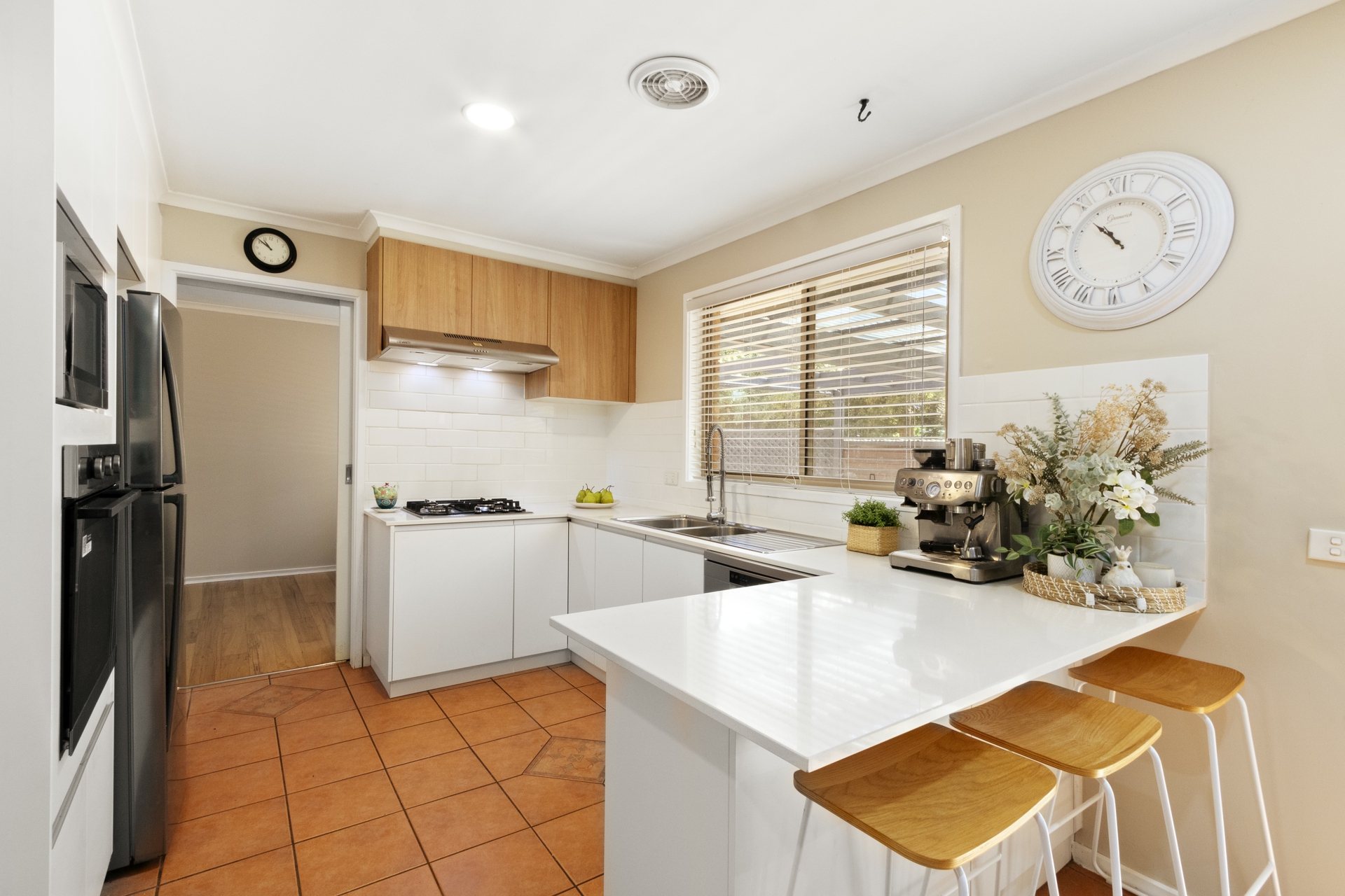 6 Porteous Crescent, THEODORE
