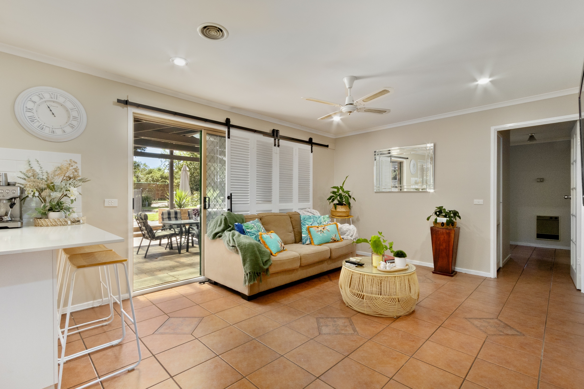 6 Porteous Crescent, THEODORE