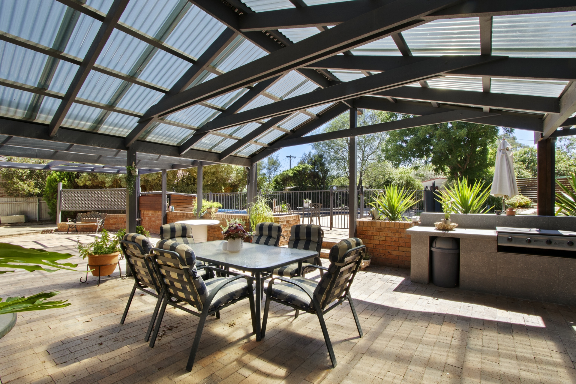 6 Porteous Crescent, THEODORE