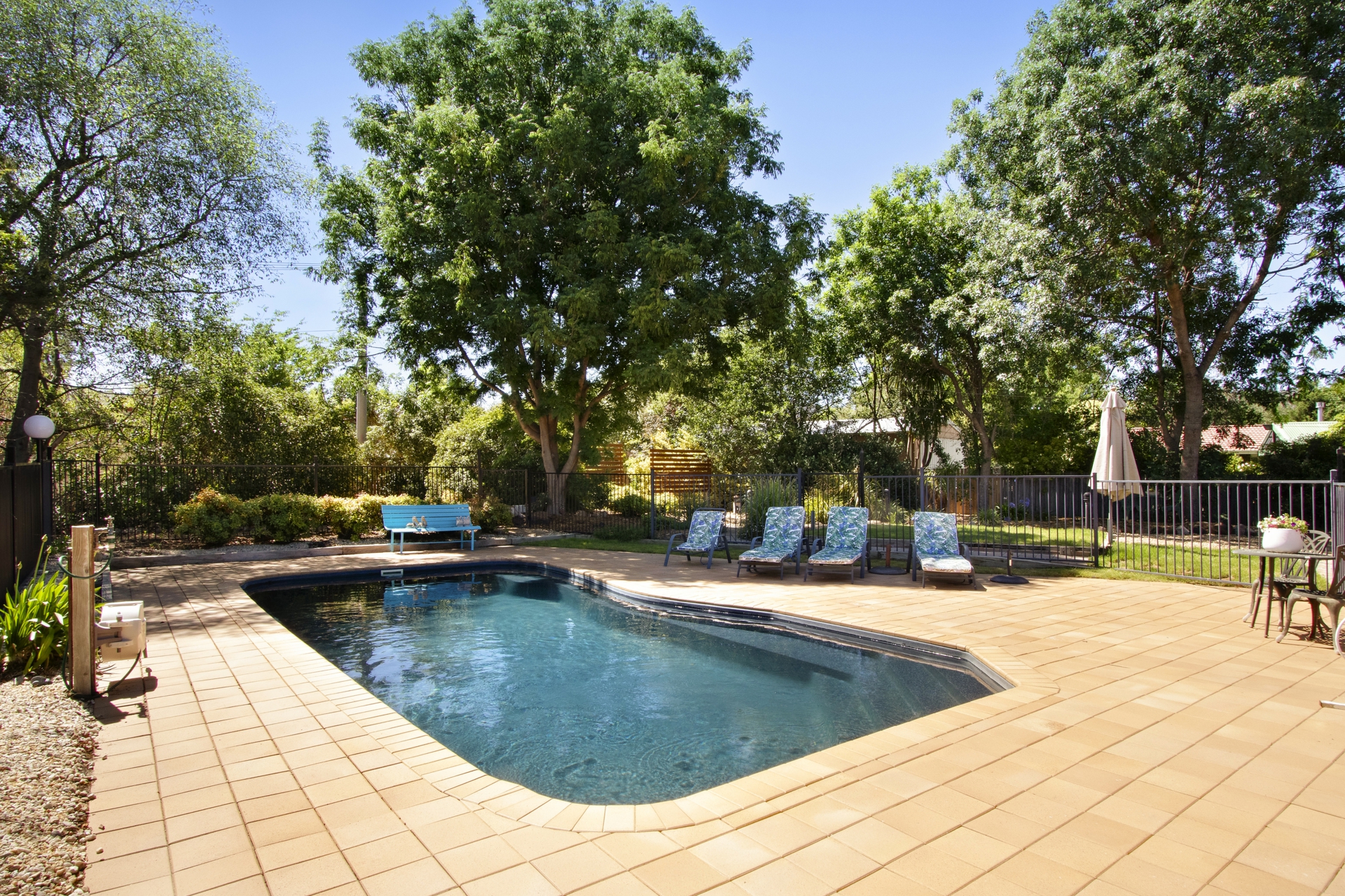 6 Porteous Crescent, THEODORE