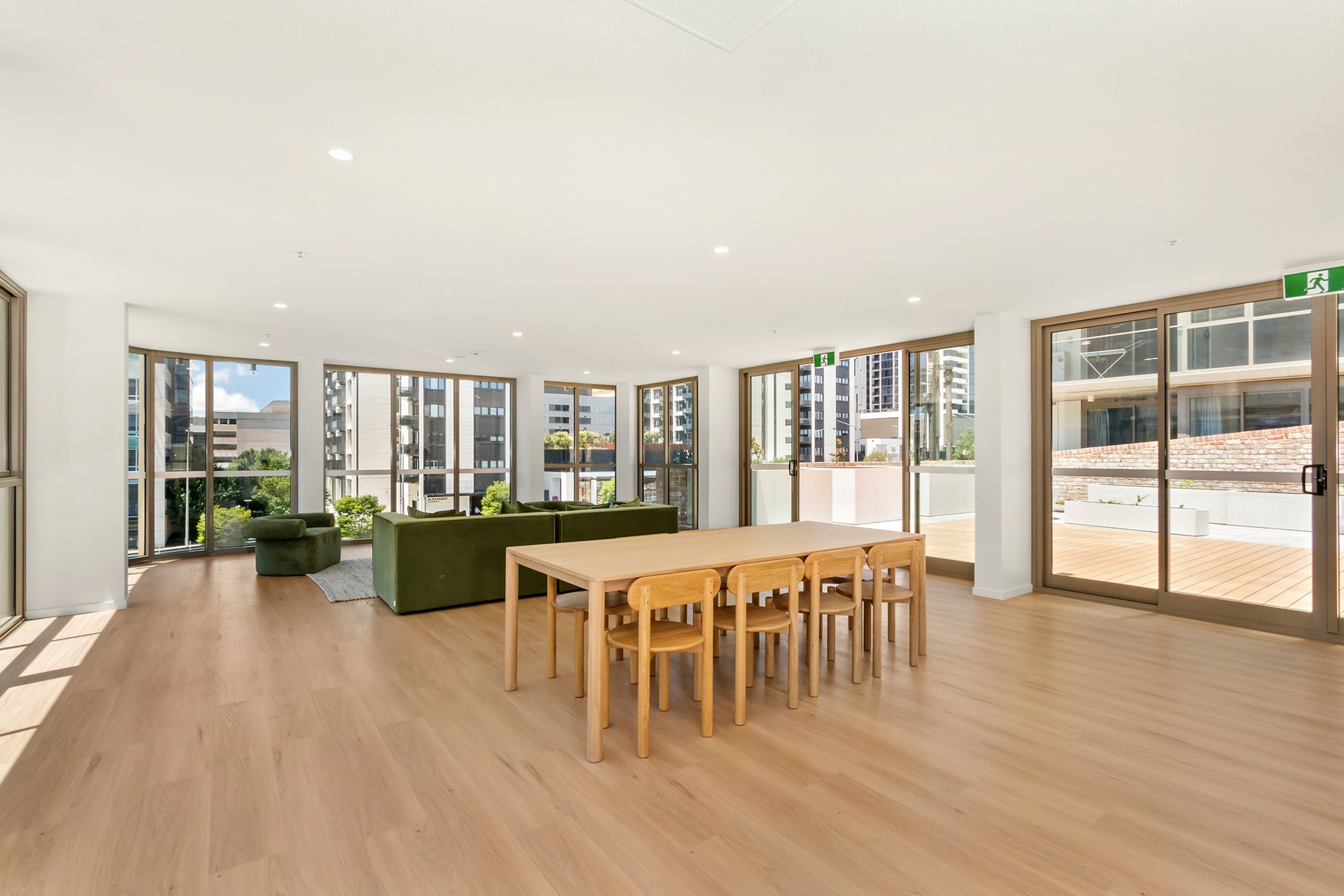 911/1 Corinna Street, PHILLIP
