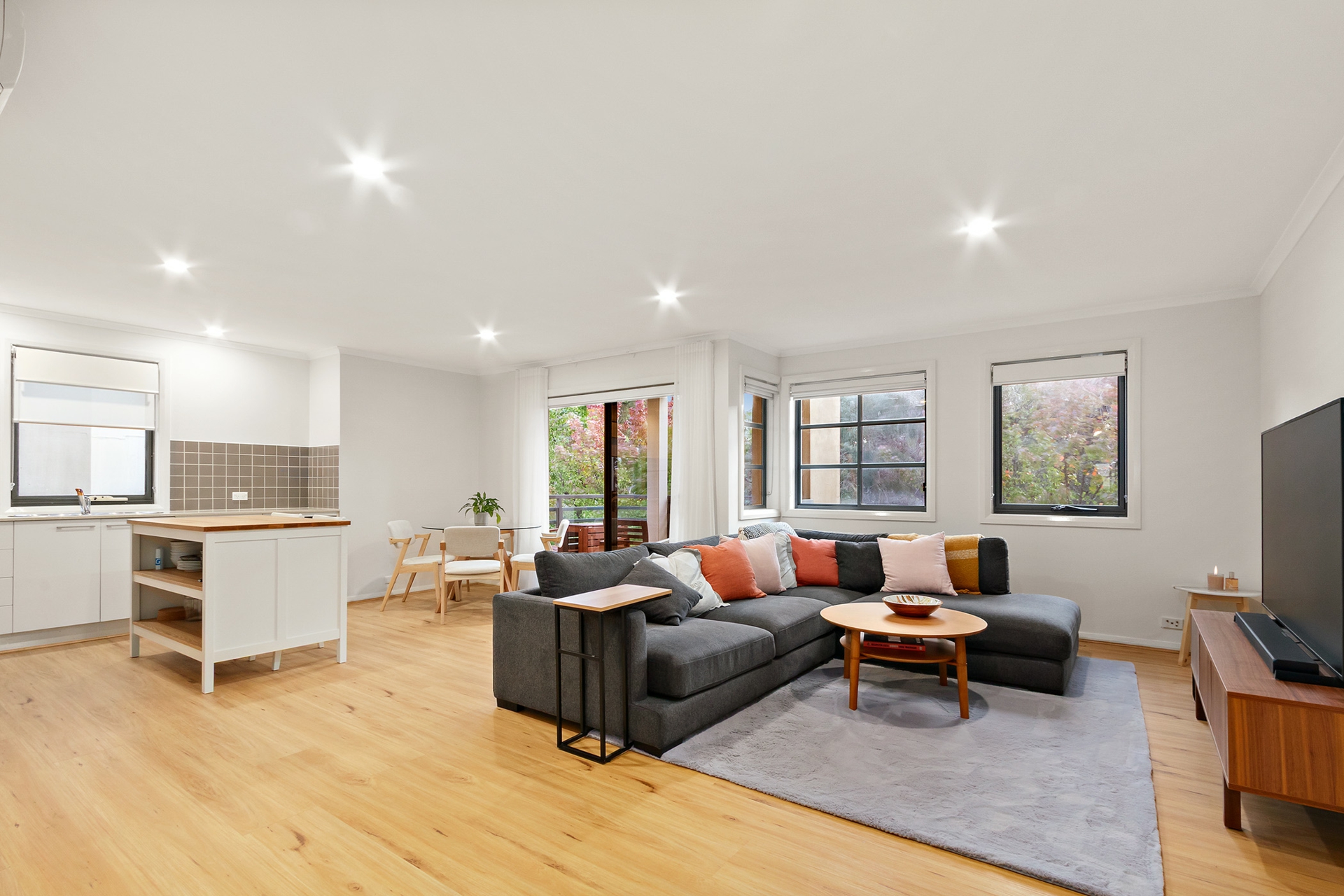 3/120 Athllon Drive, GREENWAY