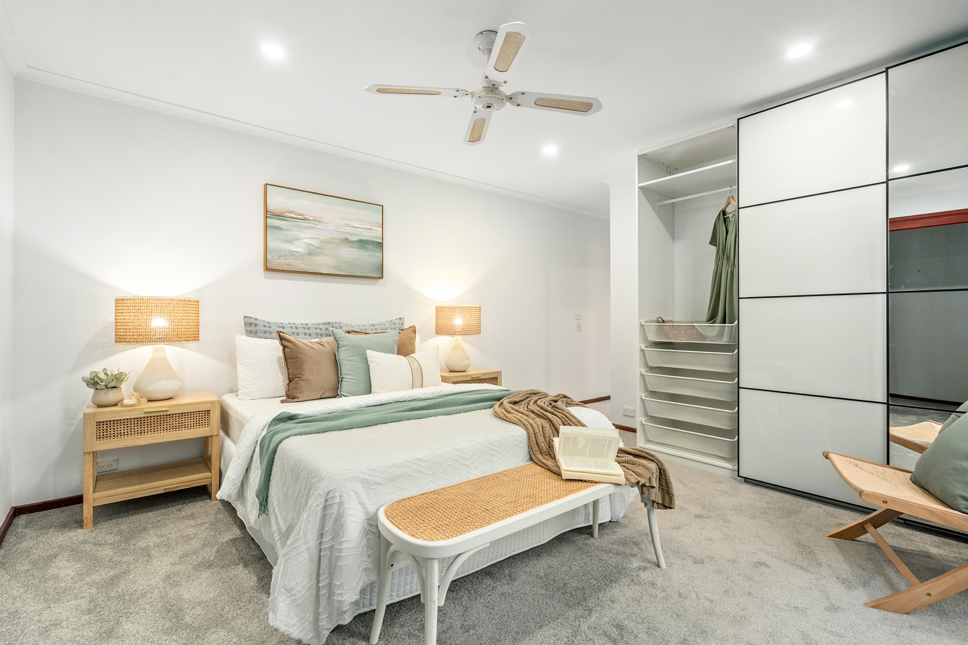 2 Manifold Place, KAMBAH