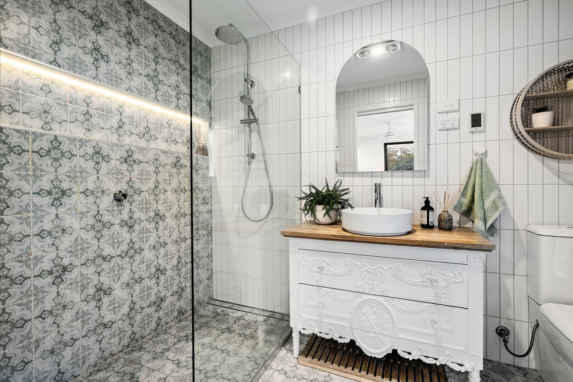 2 Manifold Place, KAMBAH