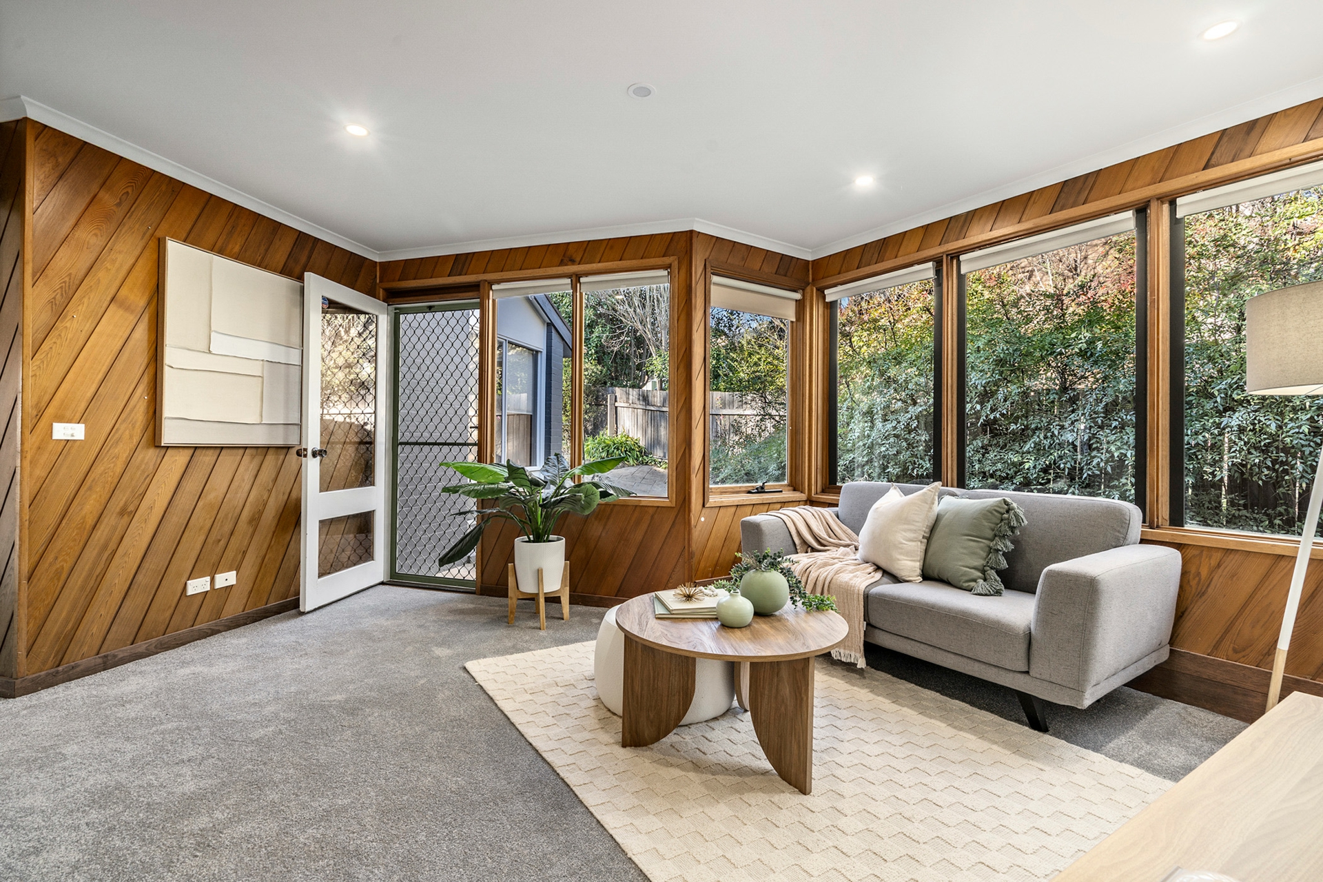 2 Manifold Place, KAMBAH