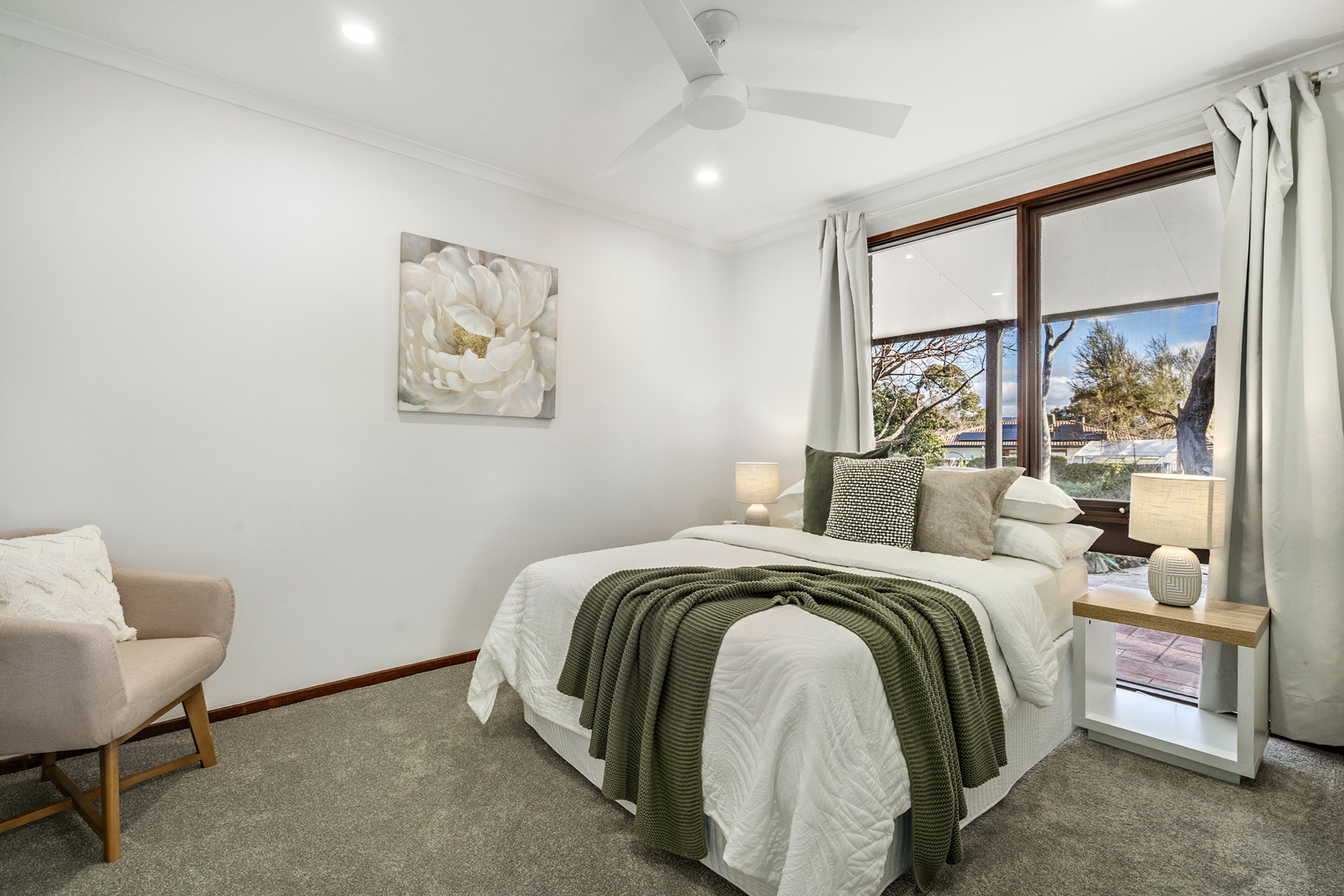2 Manifold Place, KAMBAH