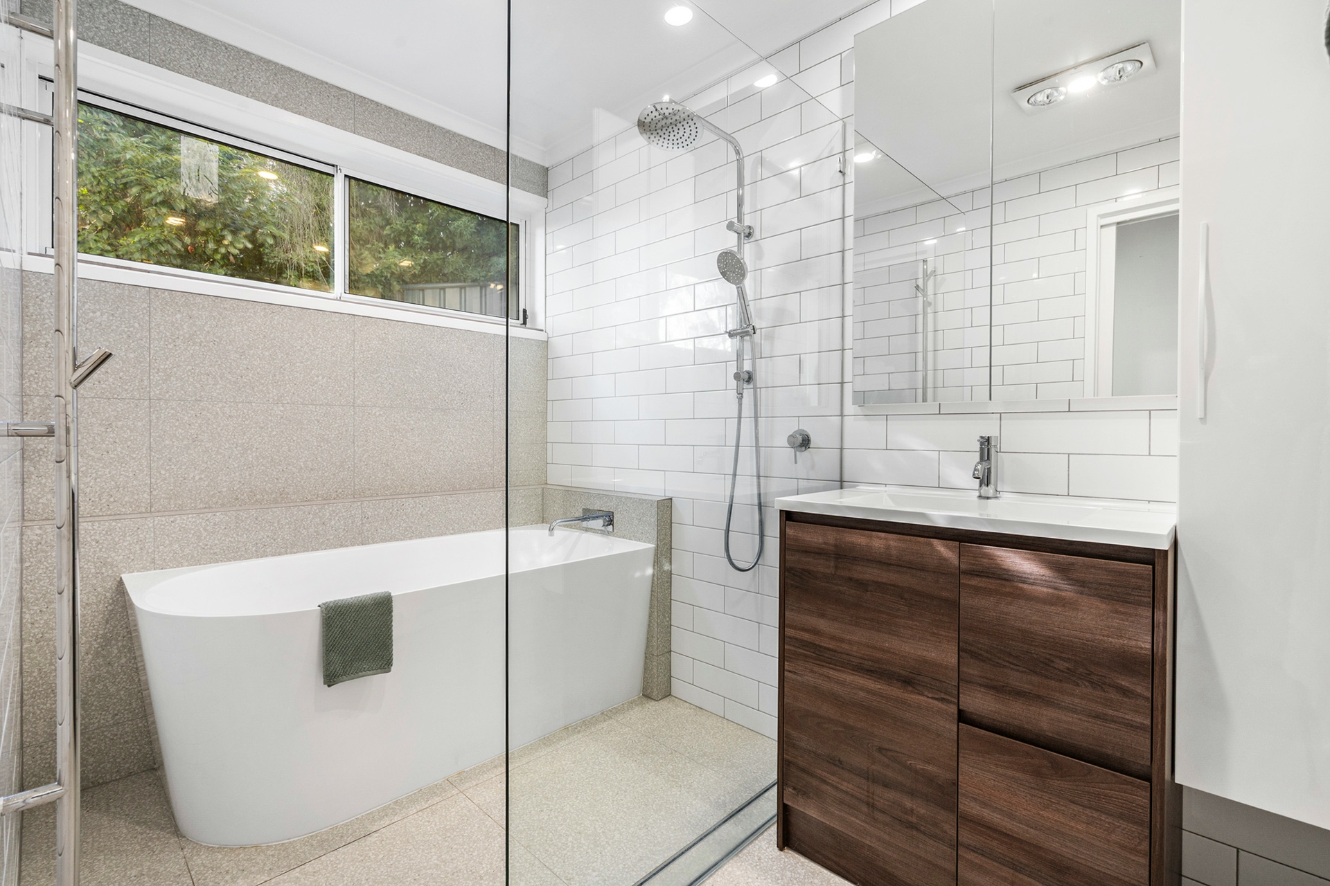 2 Manifold Place, KAMBAH