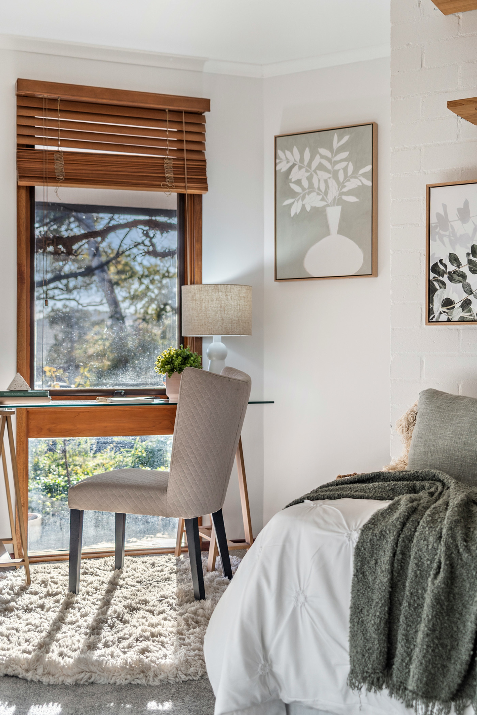 2 Manifold Place, KAMBAH