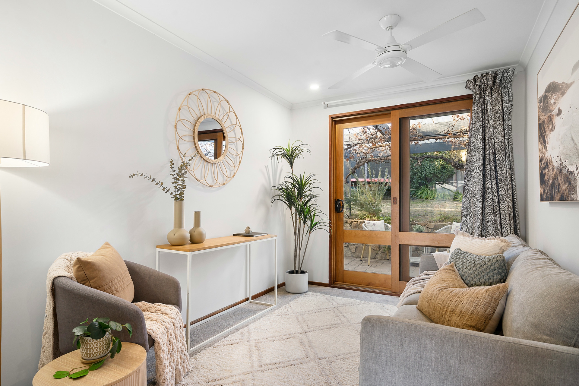 2 Manifold Place, KAMBAH