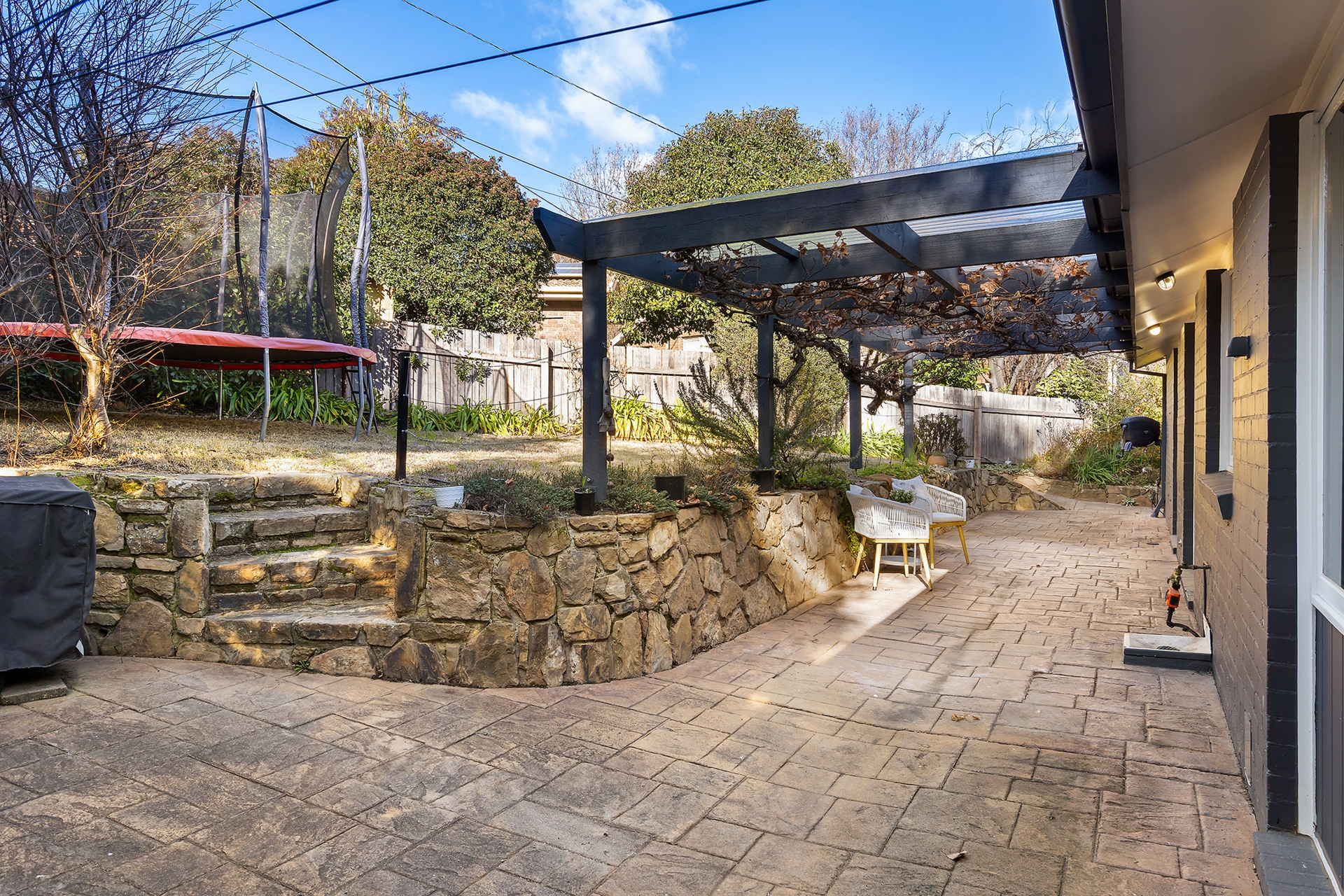 2 Manifold Place, KAMBAH